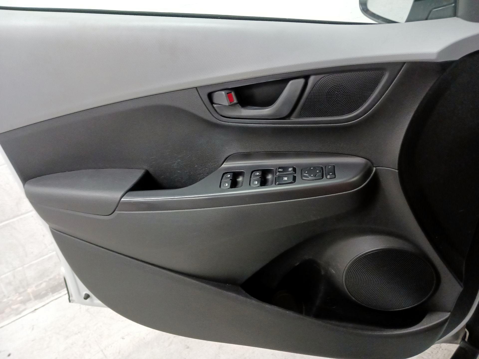Thumbnail: 2018 Hyundai Kona - 12