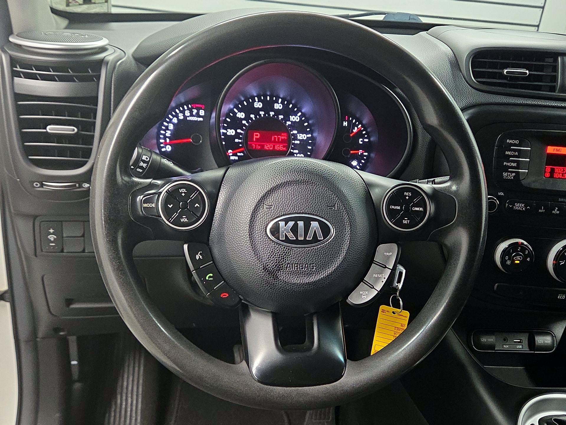 Thumbnail: 2016 Kia Soul - 10