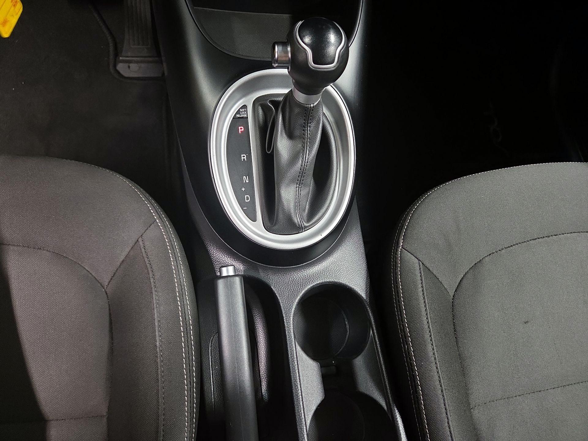 Thumbnail: 2016 Kia Soul - 16