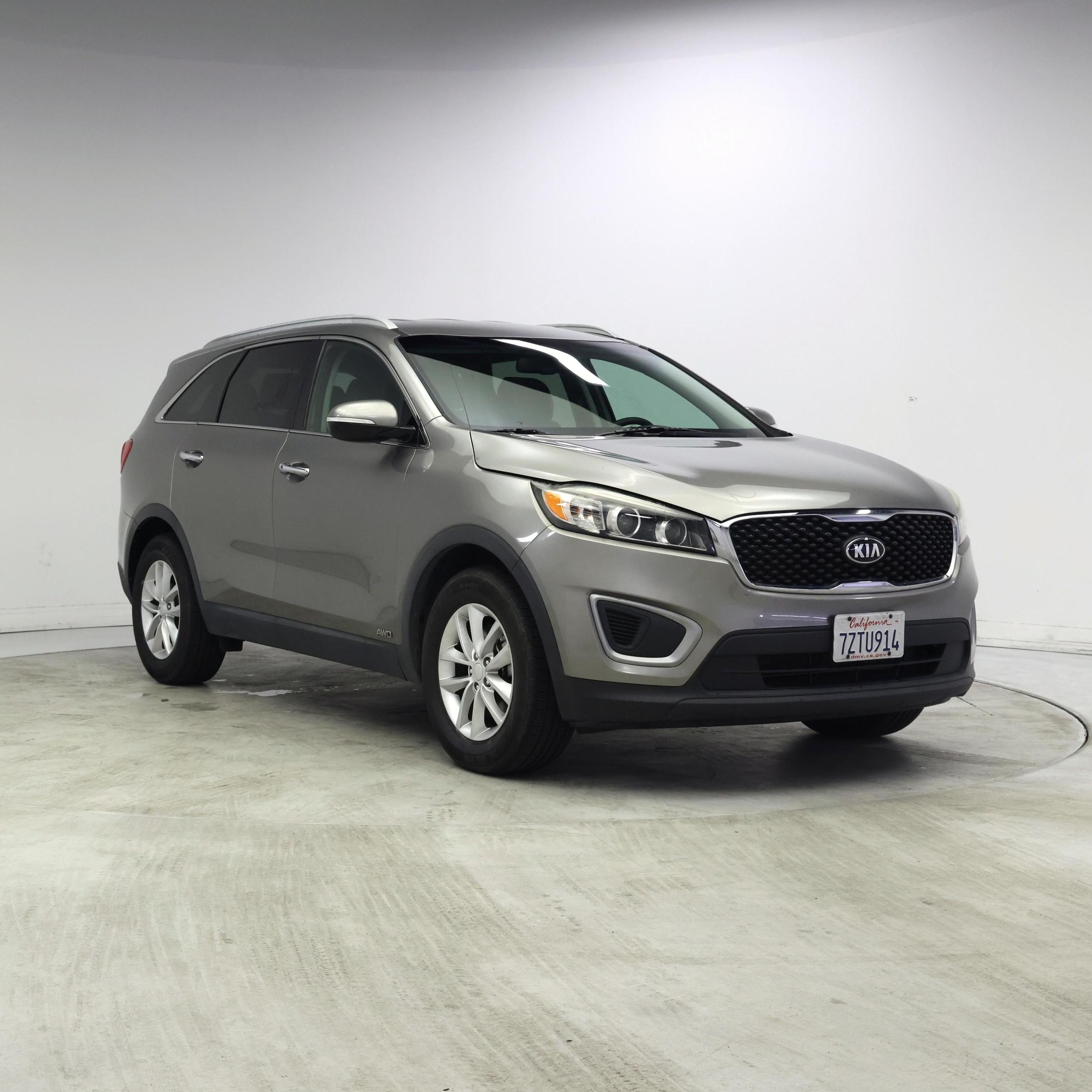 Gray 2017 Kia Sorento SUV / Crossover All-Wheel Drive Automatic