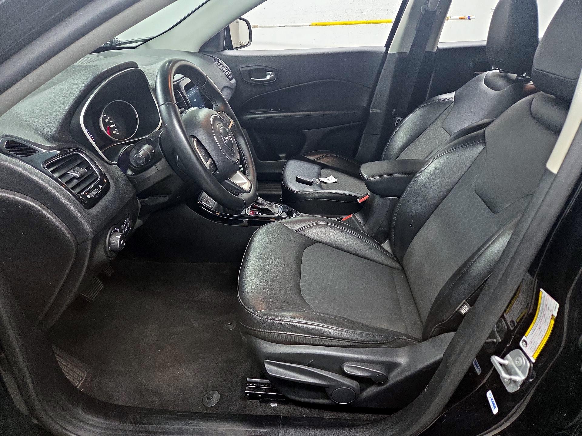 Thumbnail: 2019 Jeep Compass - 11