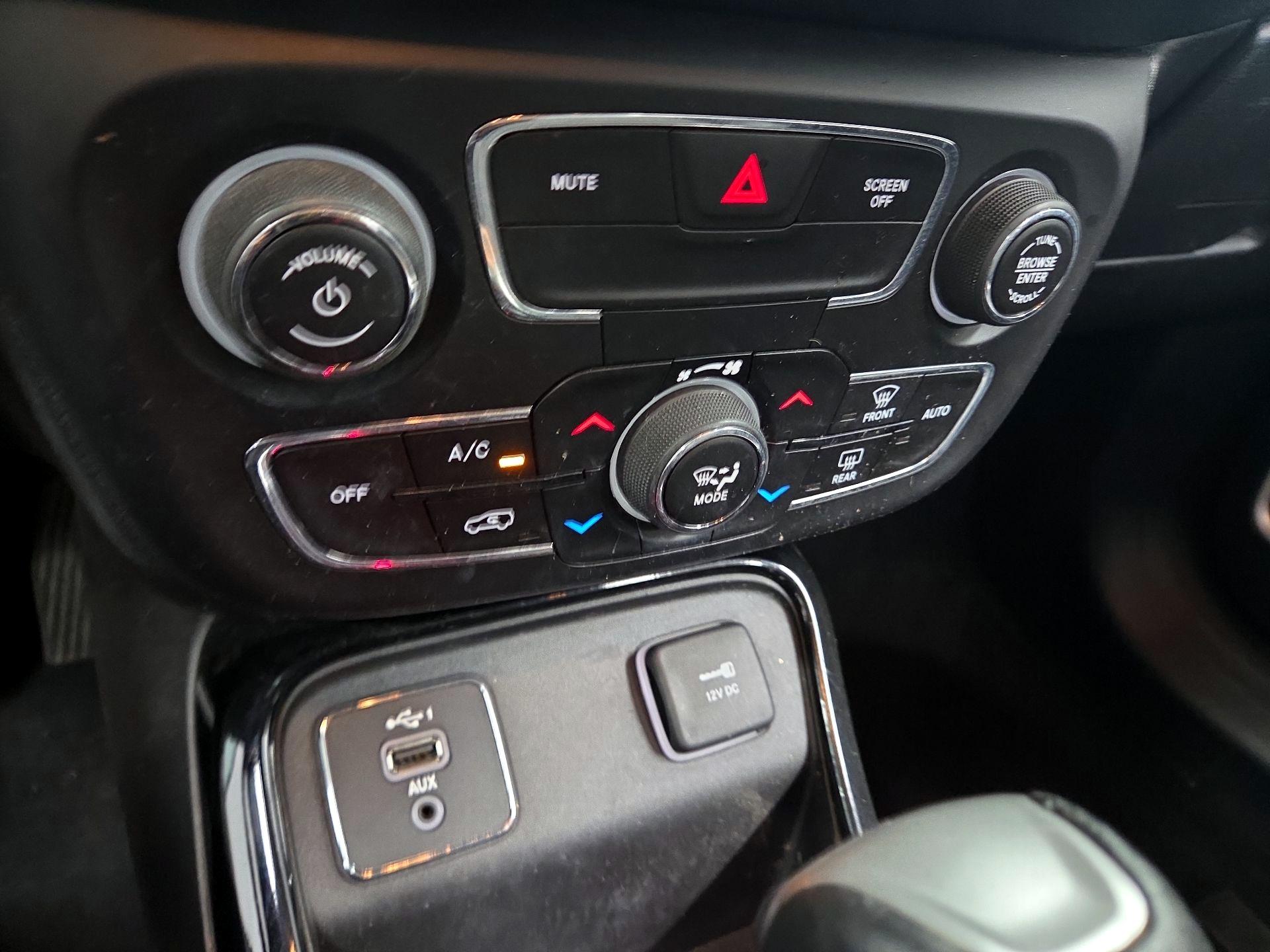 Thumbnail: 2019 Jeep Compass - 14