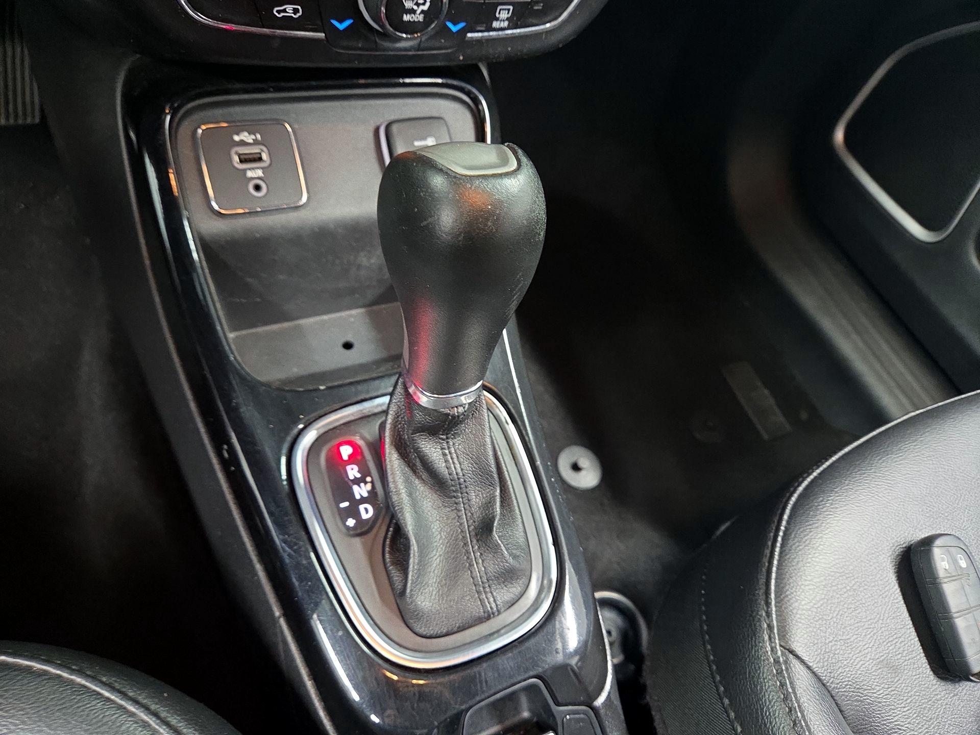 Thumbnail: 2019 Jeep Compass - 15