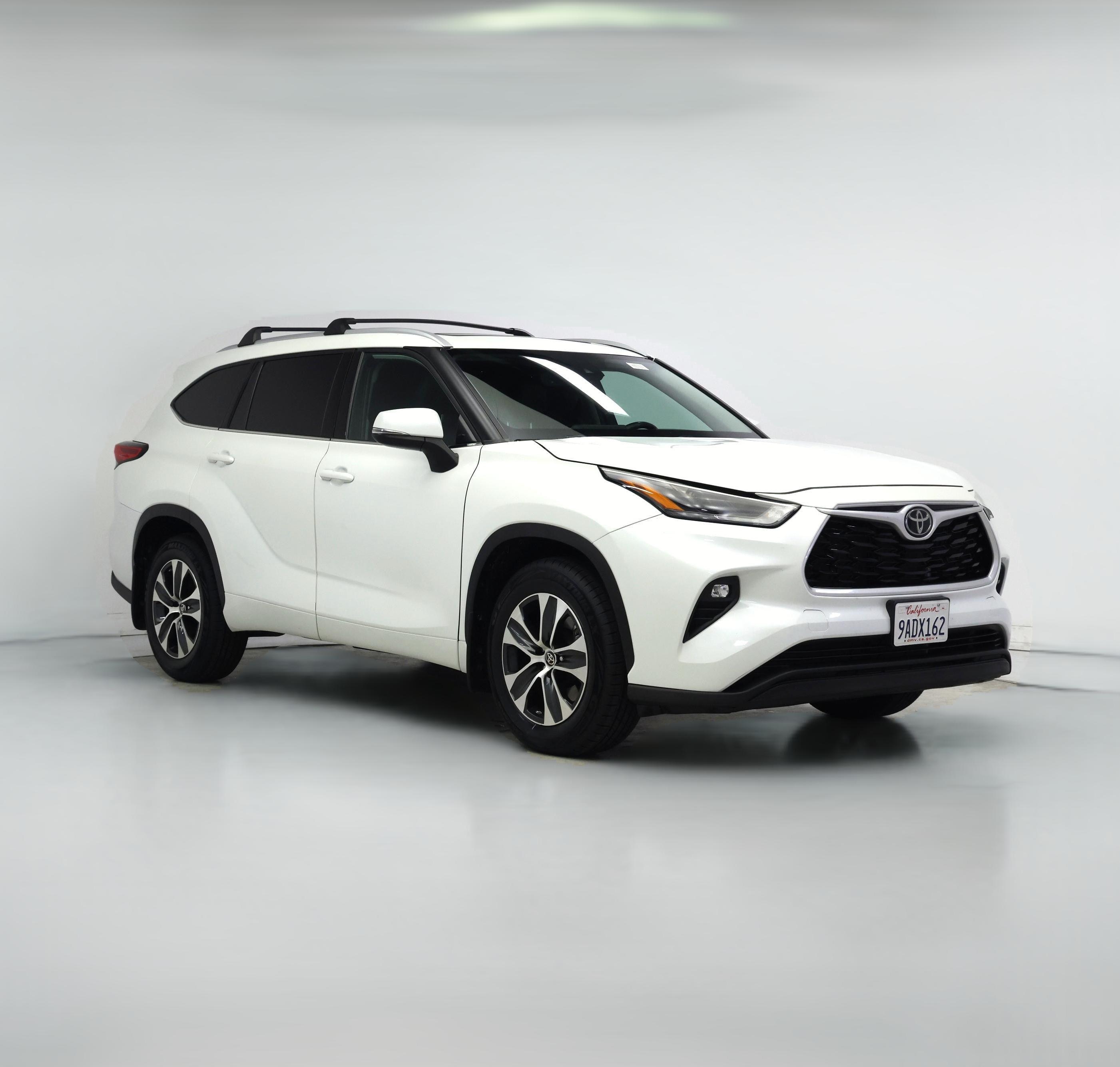 Thumbnail: 2022 Toyota Highlander - 1