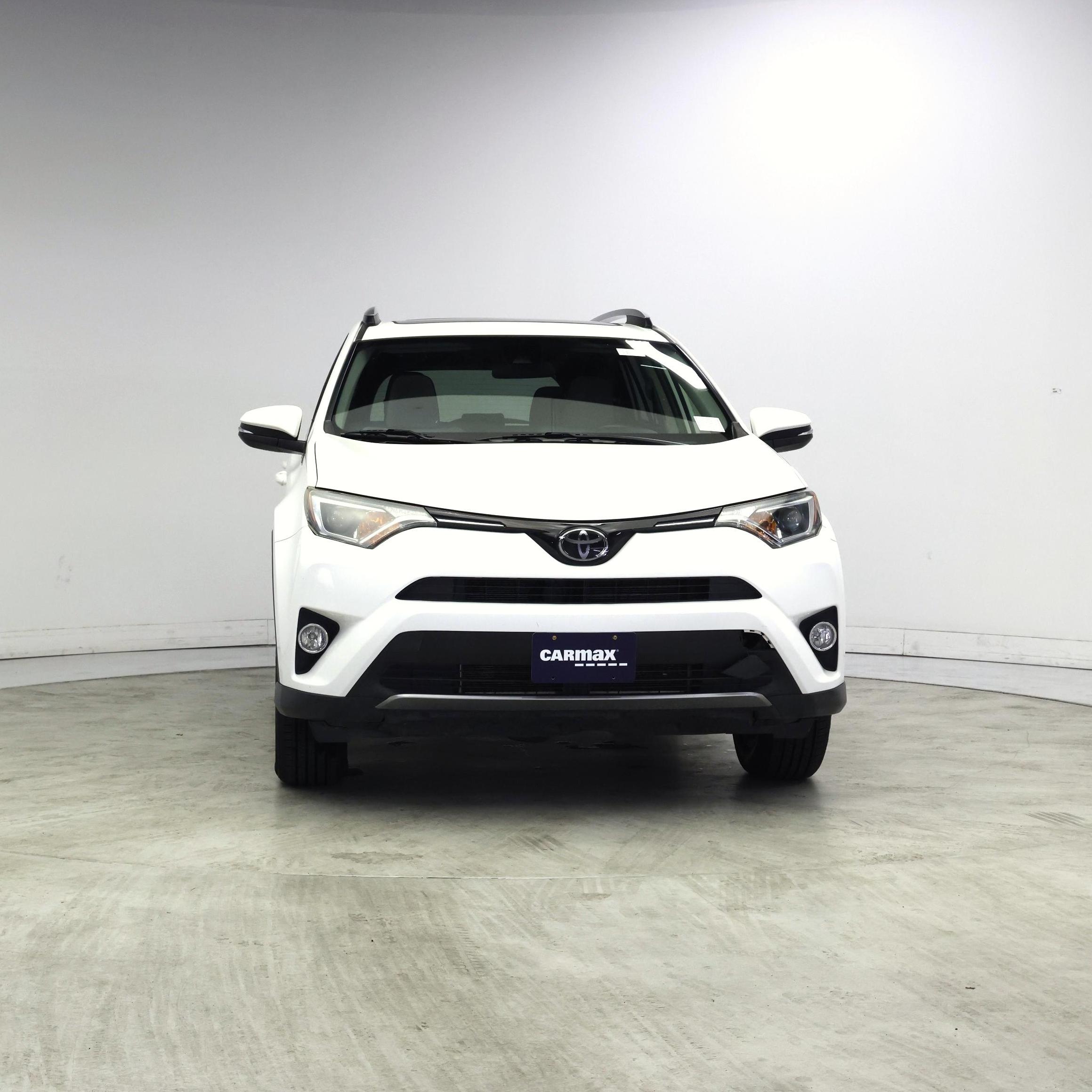 Thumbnail: 2018 Toyota RAV4 - 5