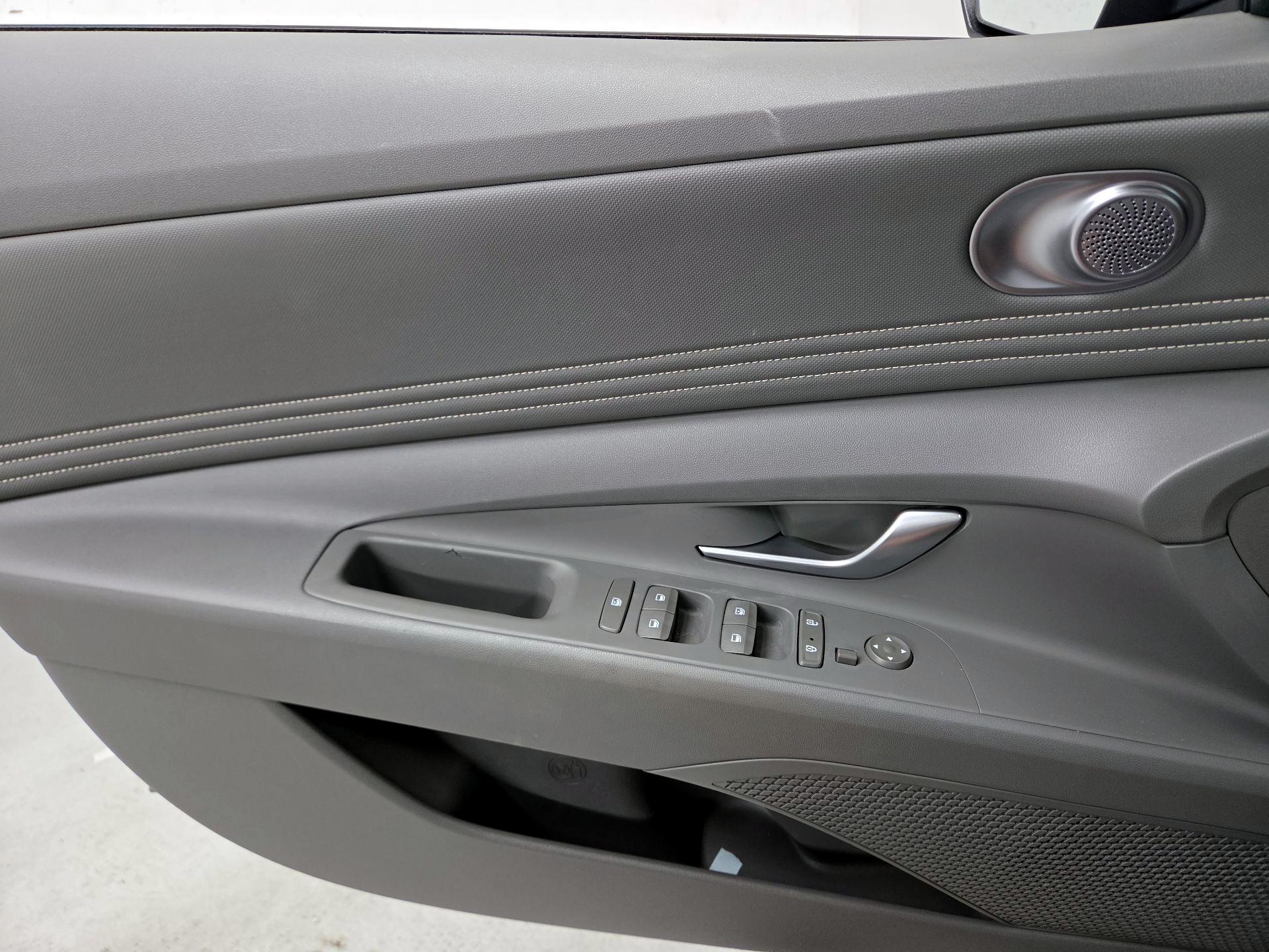 Thumbnail: 2023 Hyundai Elantra - 12