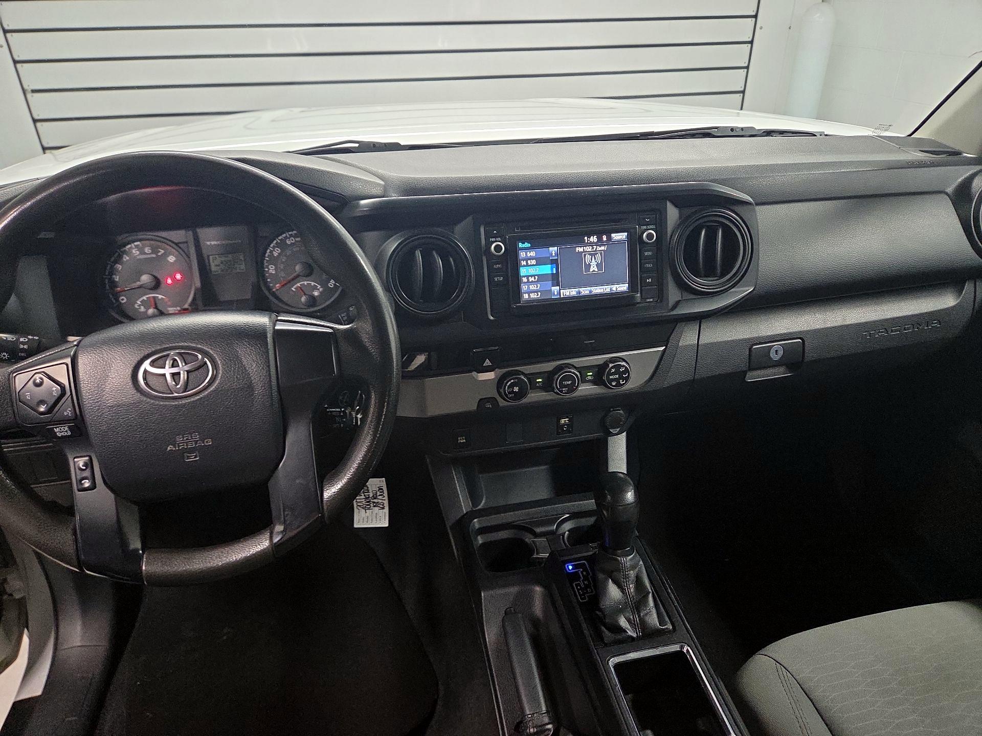 Thumbnail: 2017 Toyota Tacoma - 9
