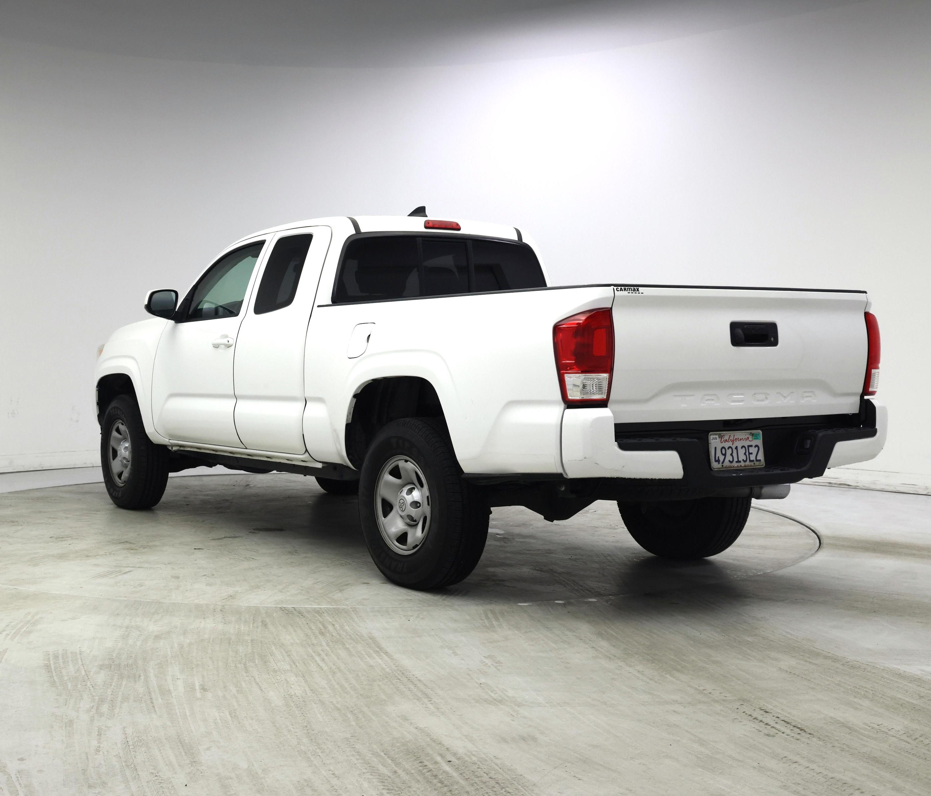 Thumbnail: 2017 Toyota Tacoma - 2
