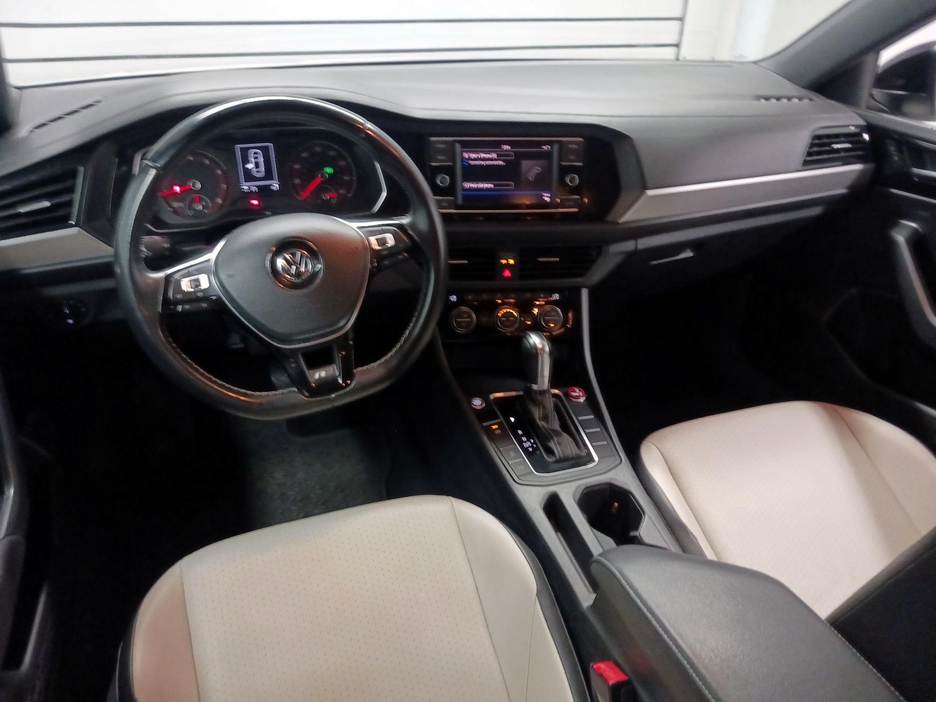 Thumbnail: 2019 Volkswagen Jetta - 9
