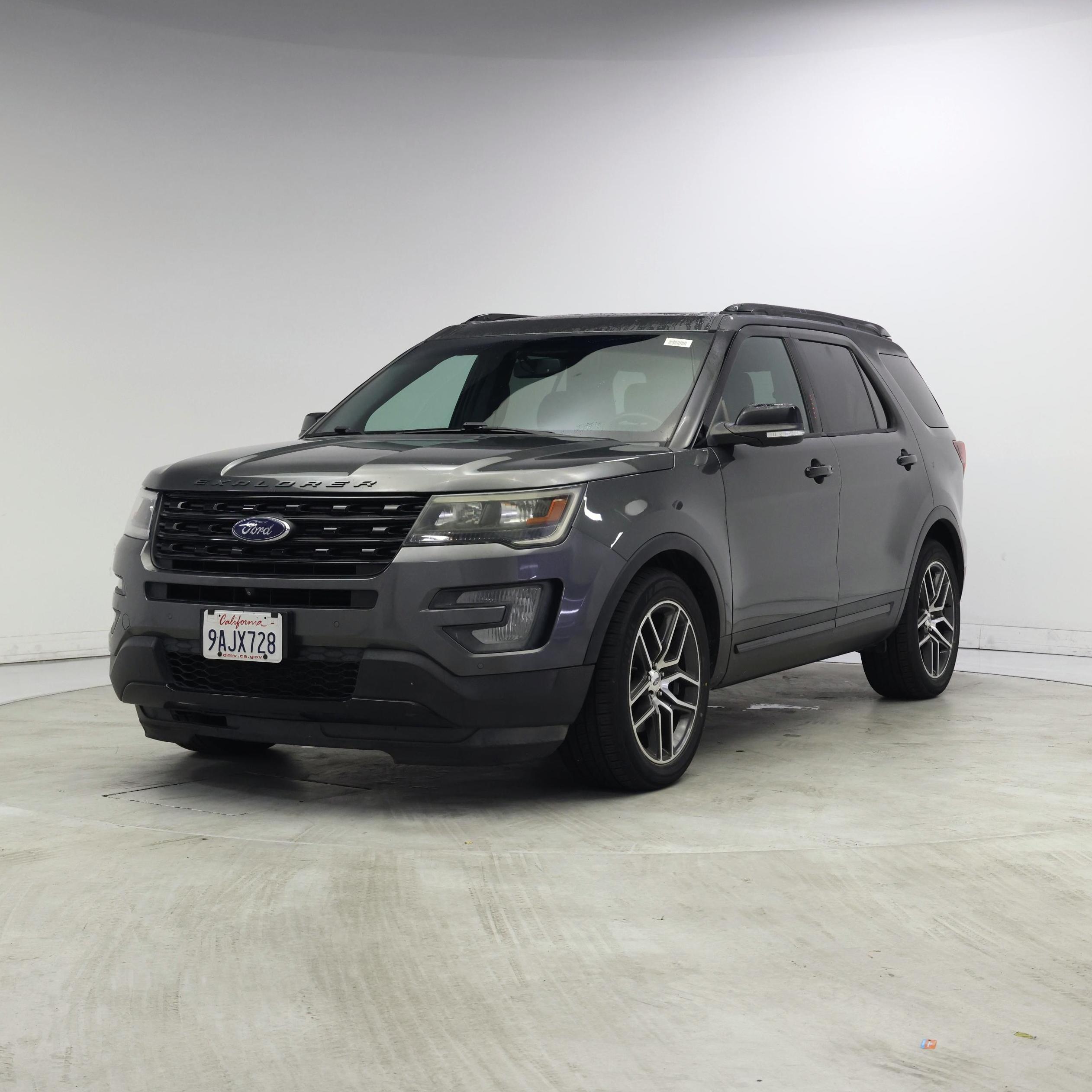 Thumbnail: 2016 Ford Explorer - 4