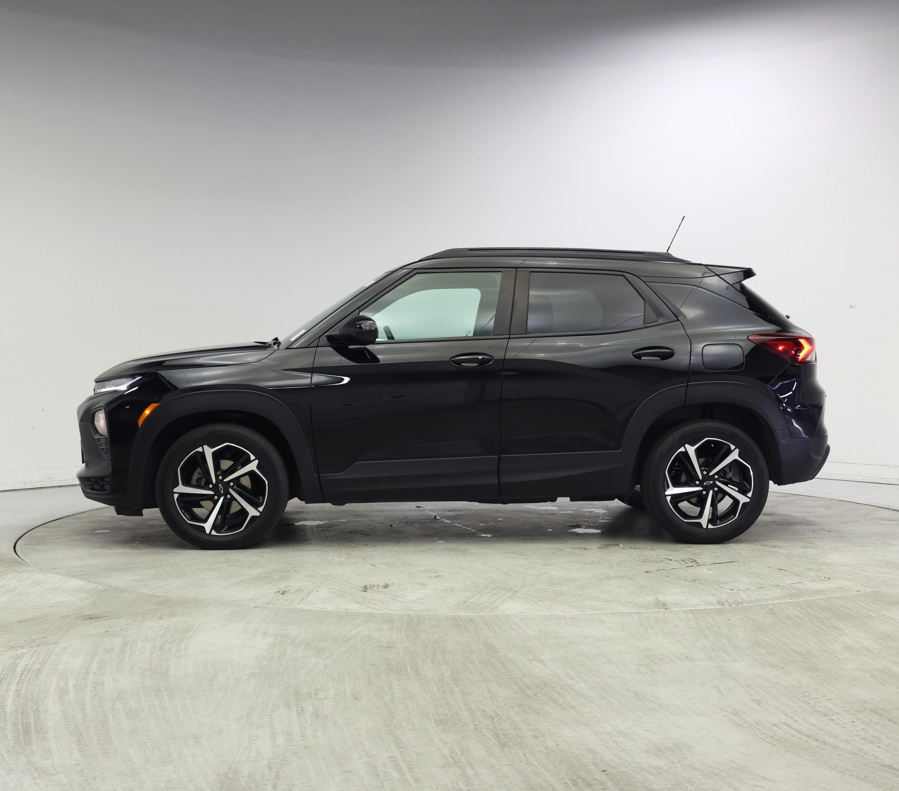 Thumbnail: 2022 Chevrolet TrailBlazer - 3