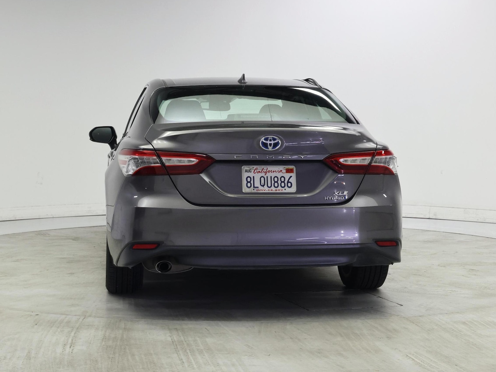 2019 Toyota Camry XLE Hybrid - Photo 7