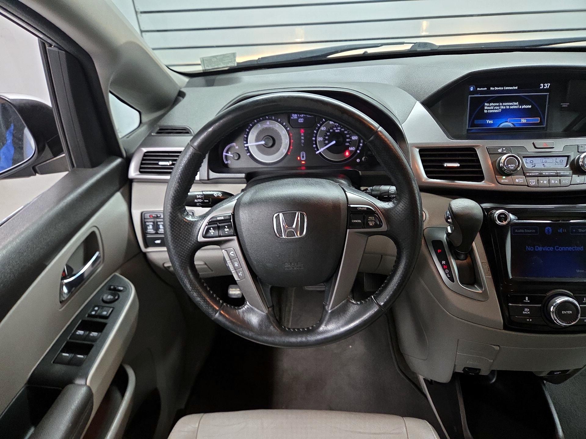 Thumbnail: 2015 Honda Odyssey - 10