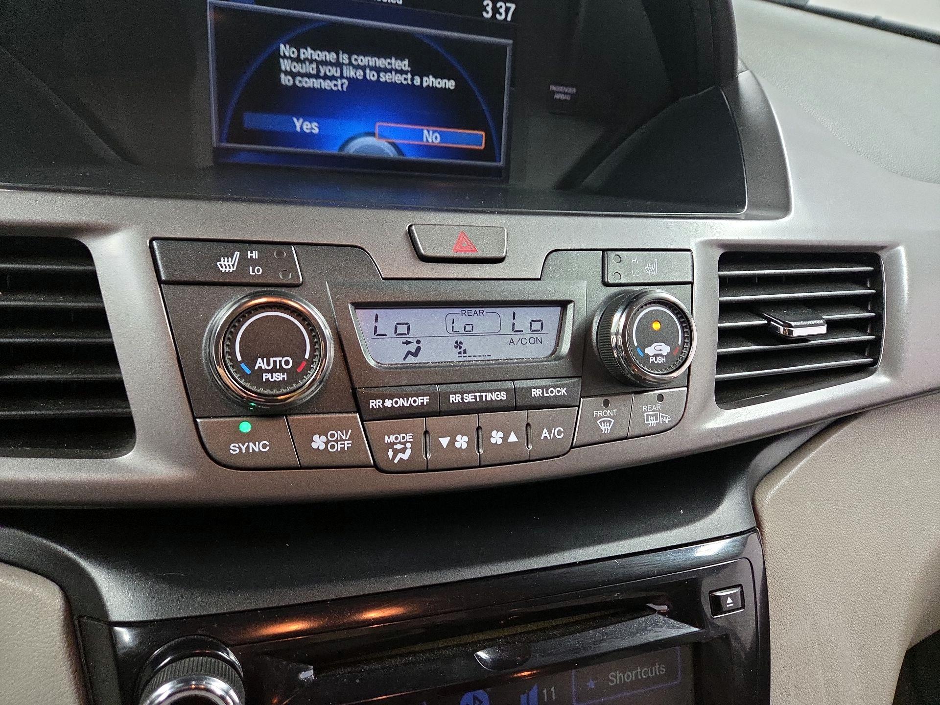 Thumbnail: 2015 Honda Odyssey - 15
