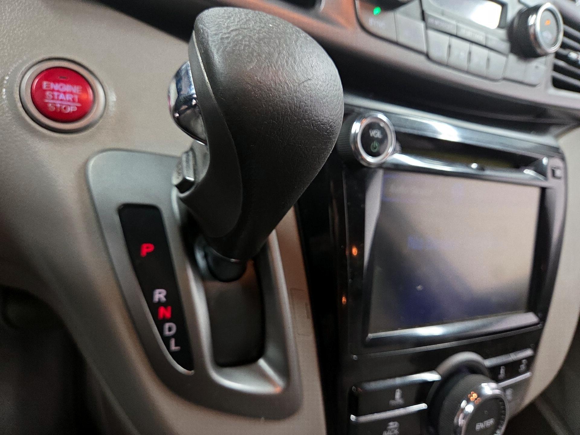 Thumbnail: 2015 Honda Odyssey - 16