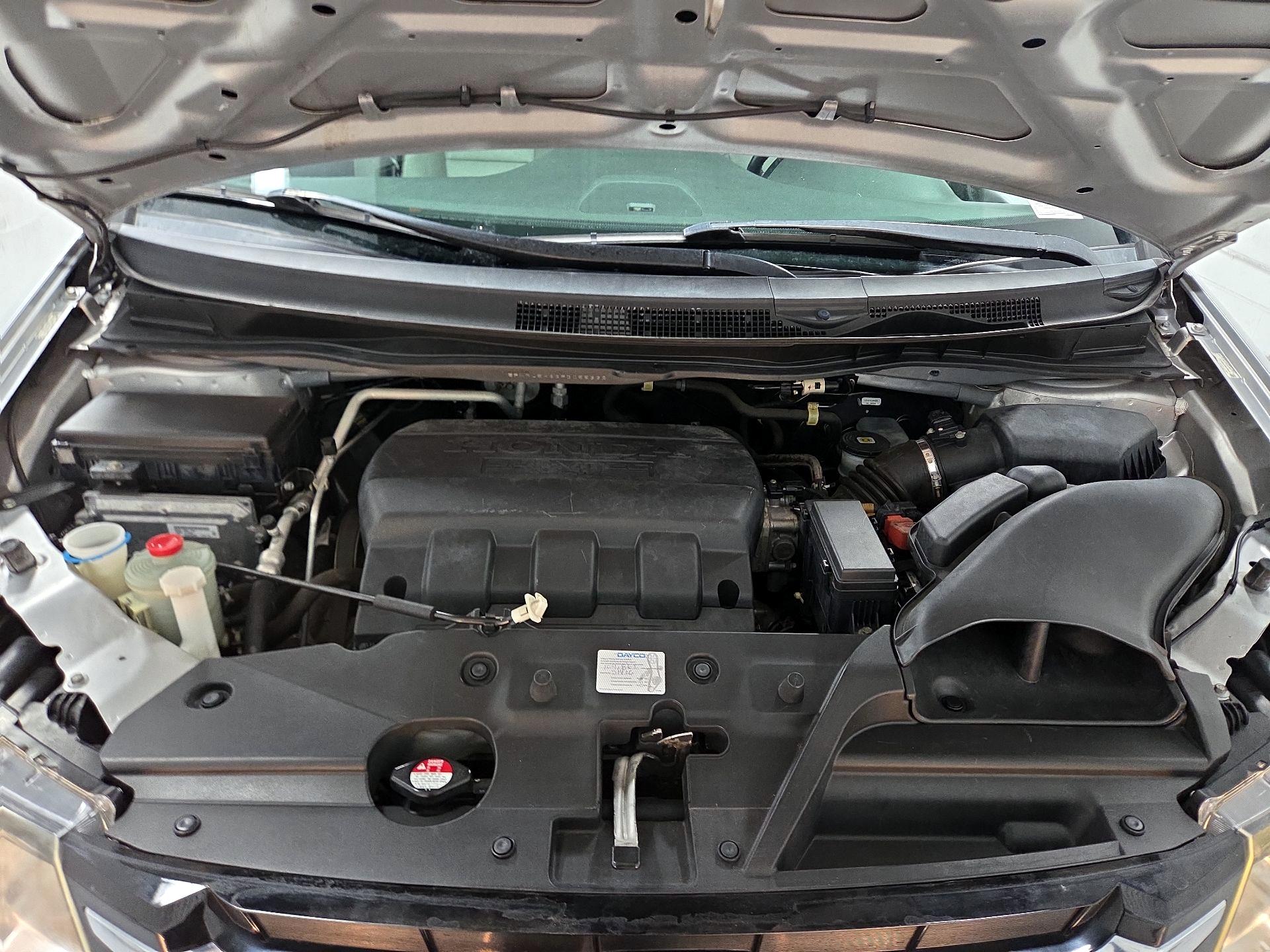Thumbnail: 2015 Honda Odyssey - 19