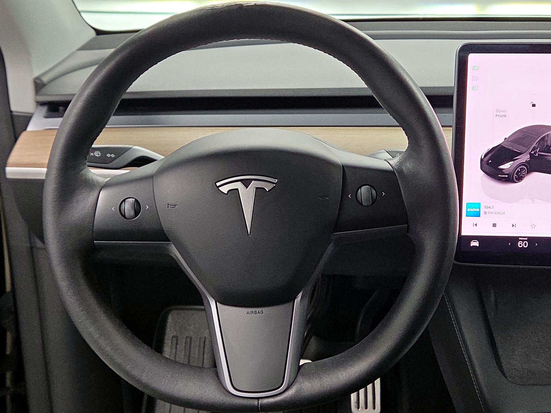 Thumbnail: 2022 Tesla Model Y - 10