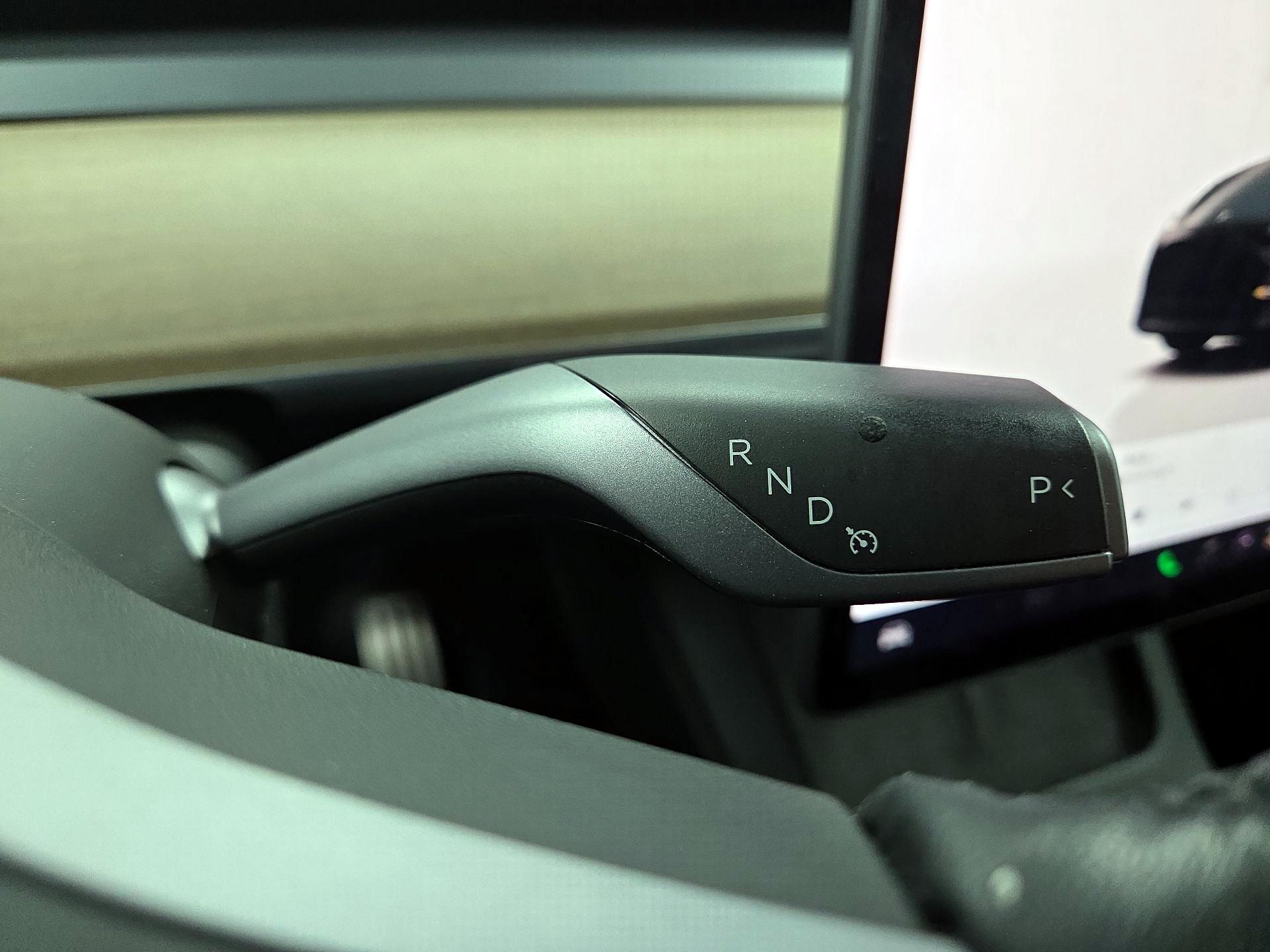 Thumbnail: 2022 Tesla Model Y - 17