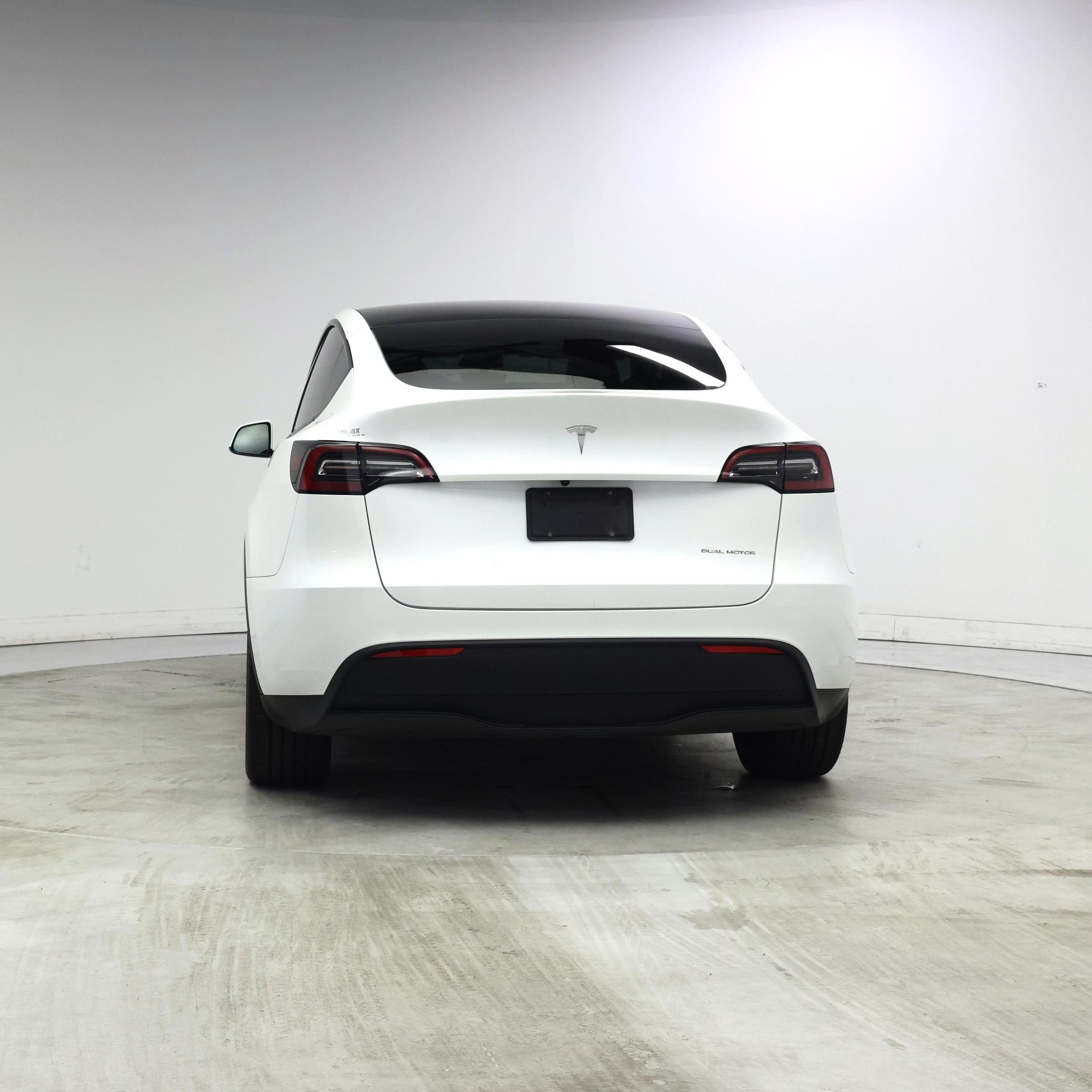 Thumbnail: 2023 Tesla Model Y - 6