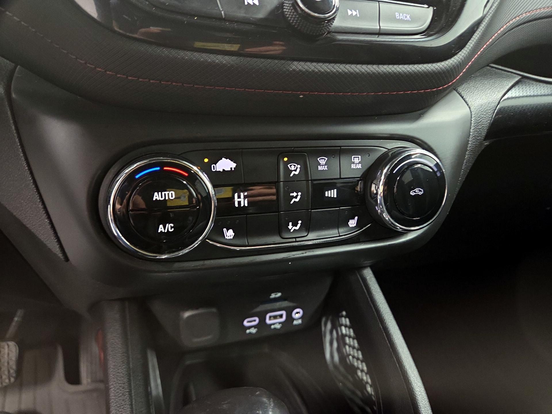 Thumbnail: 2021 Chevrolet TrailBlazer - 16