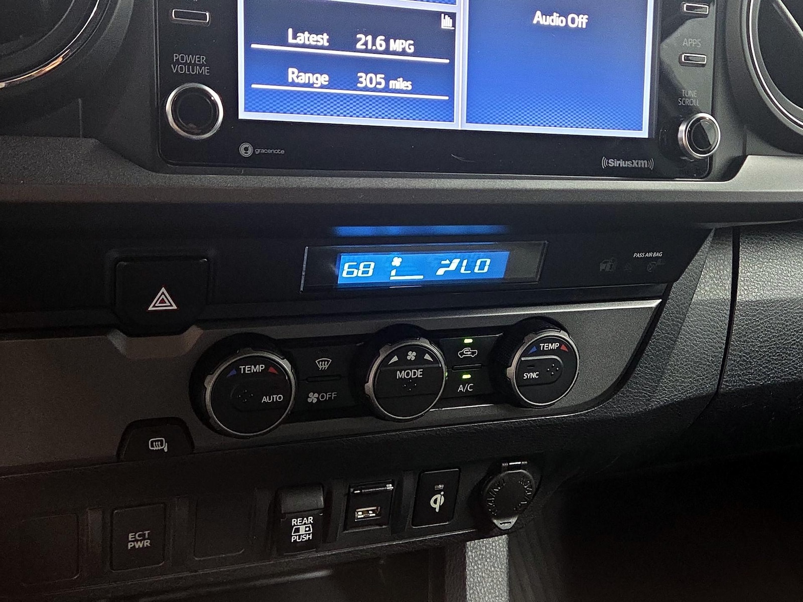 2023 Toyota Tacoma TRD Sport - Photo 16