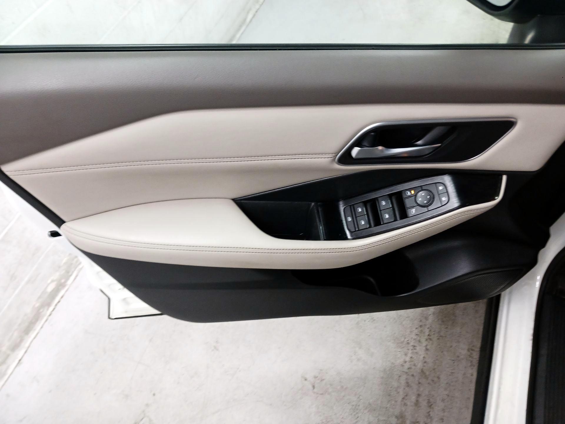Thumbnail: 2021 Nissan Rogue - 12