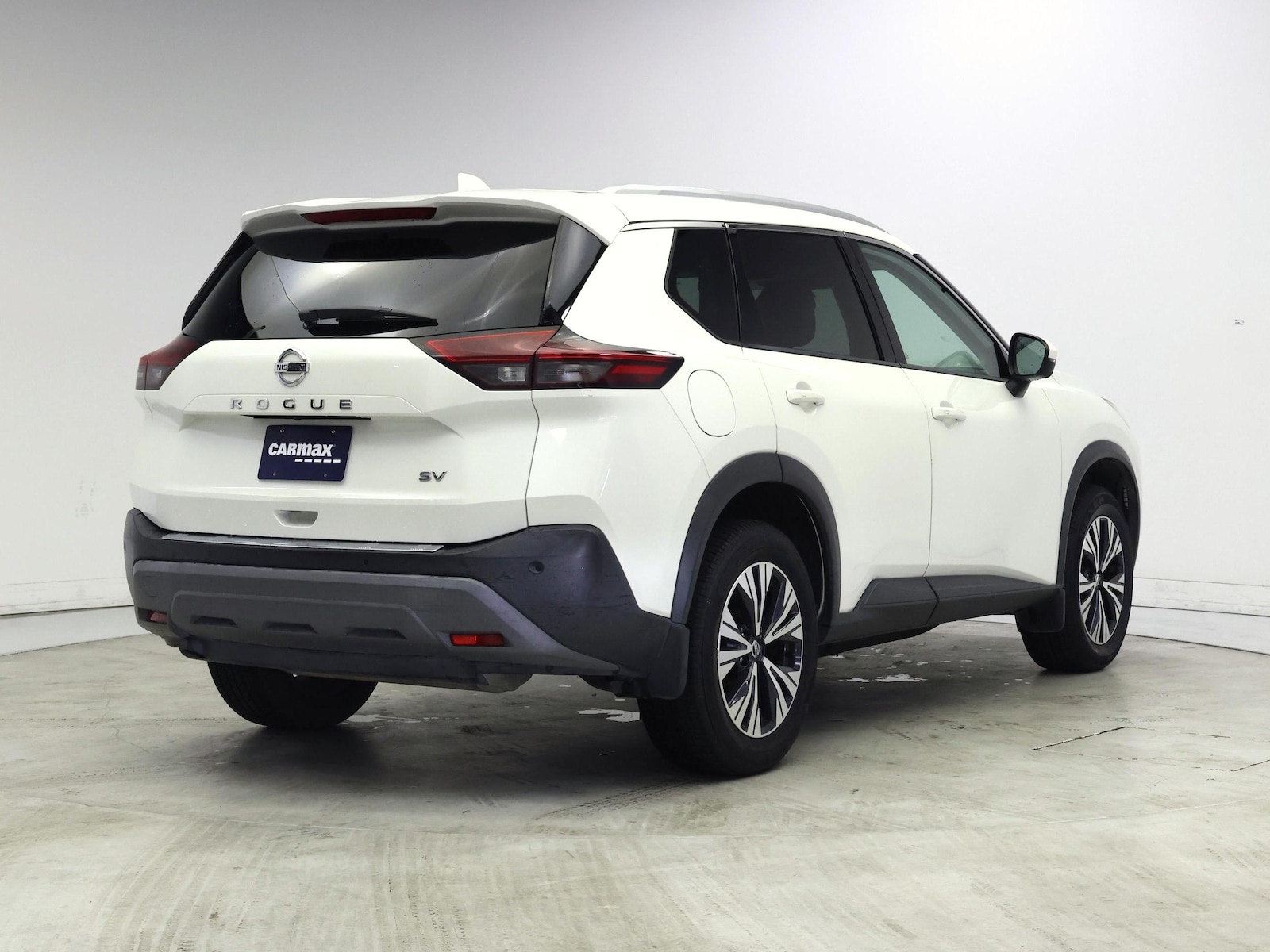 2021 Nissan Rogue SV - Photo 9