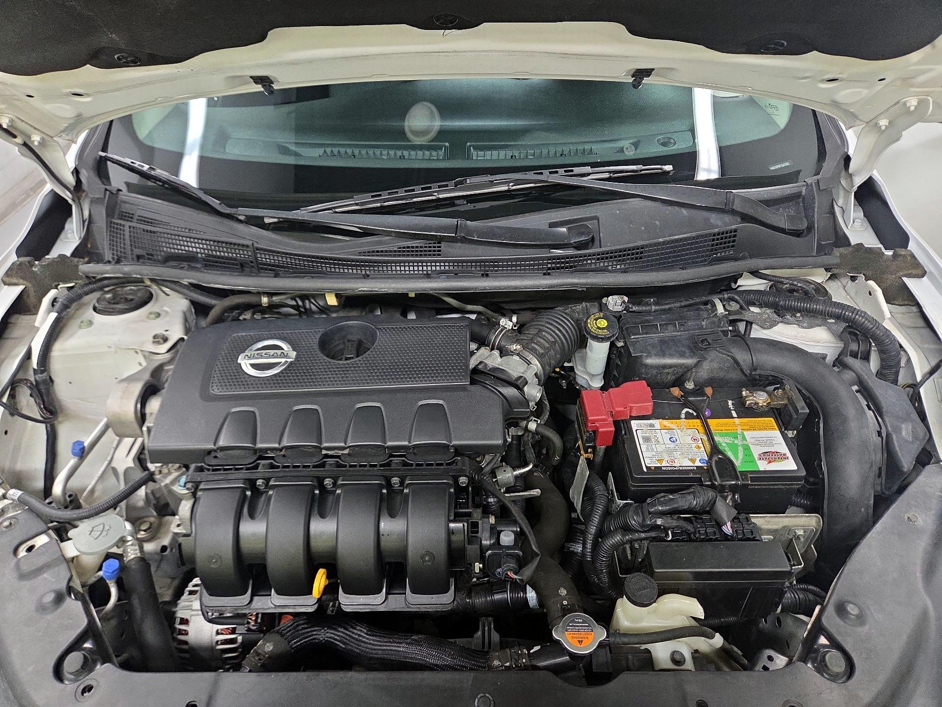 Thumbnail: 2015 Nissan Sentra - 17