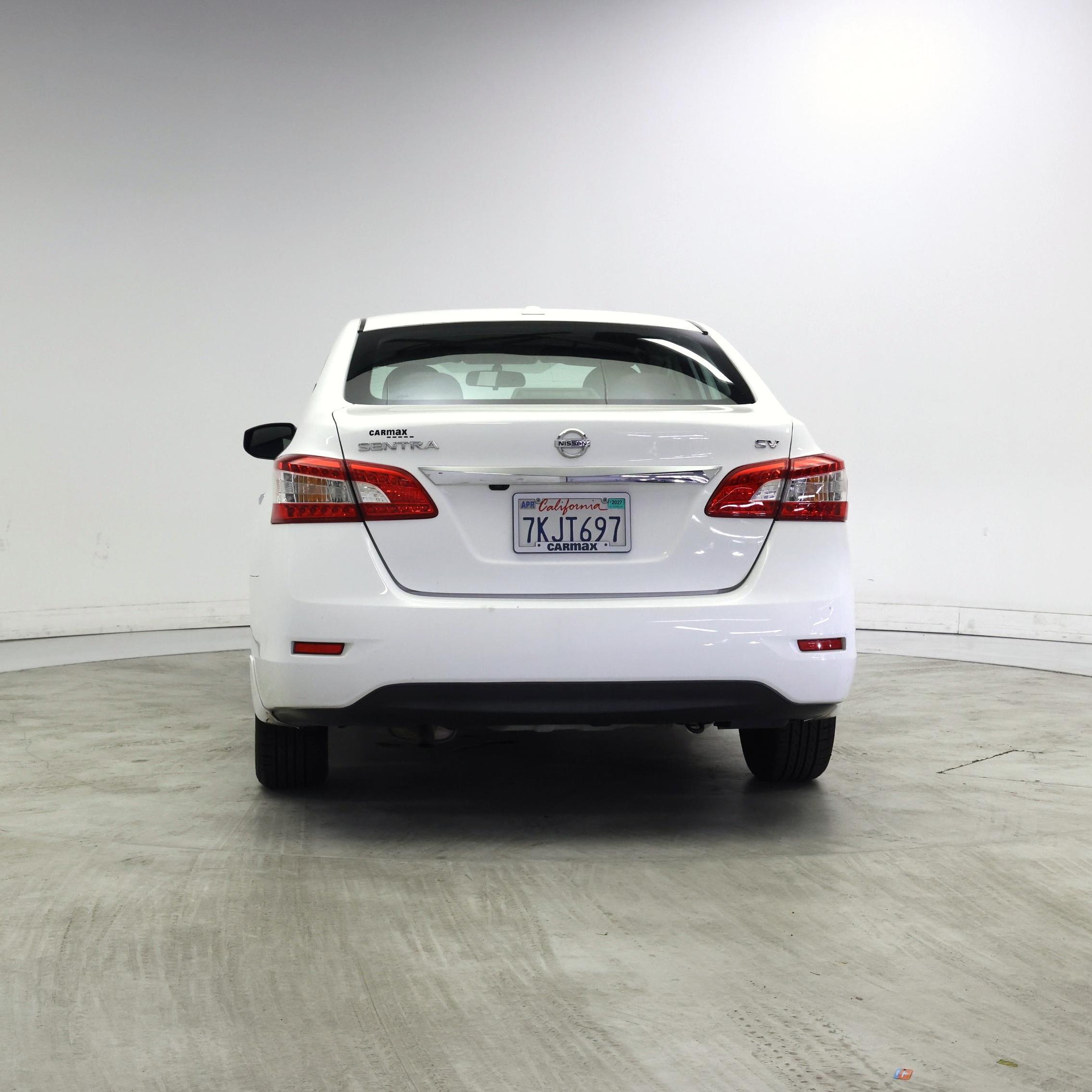 Thumbnail: 2015 Nissan Sentra - 6