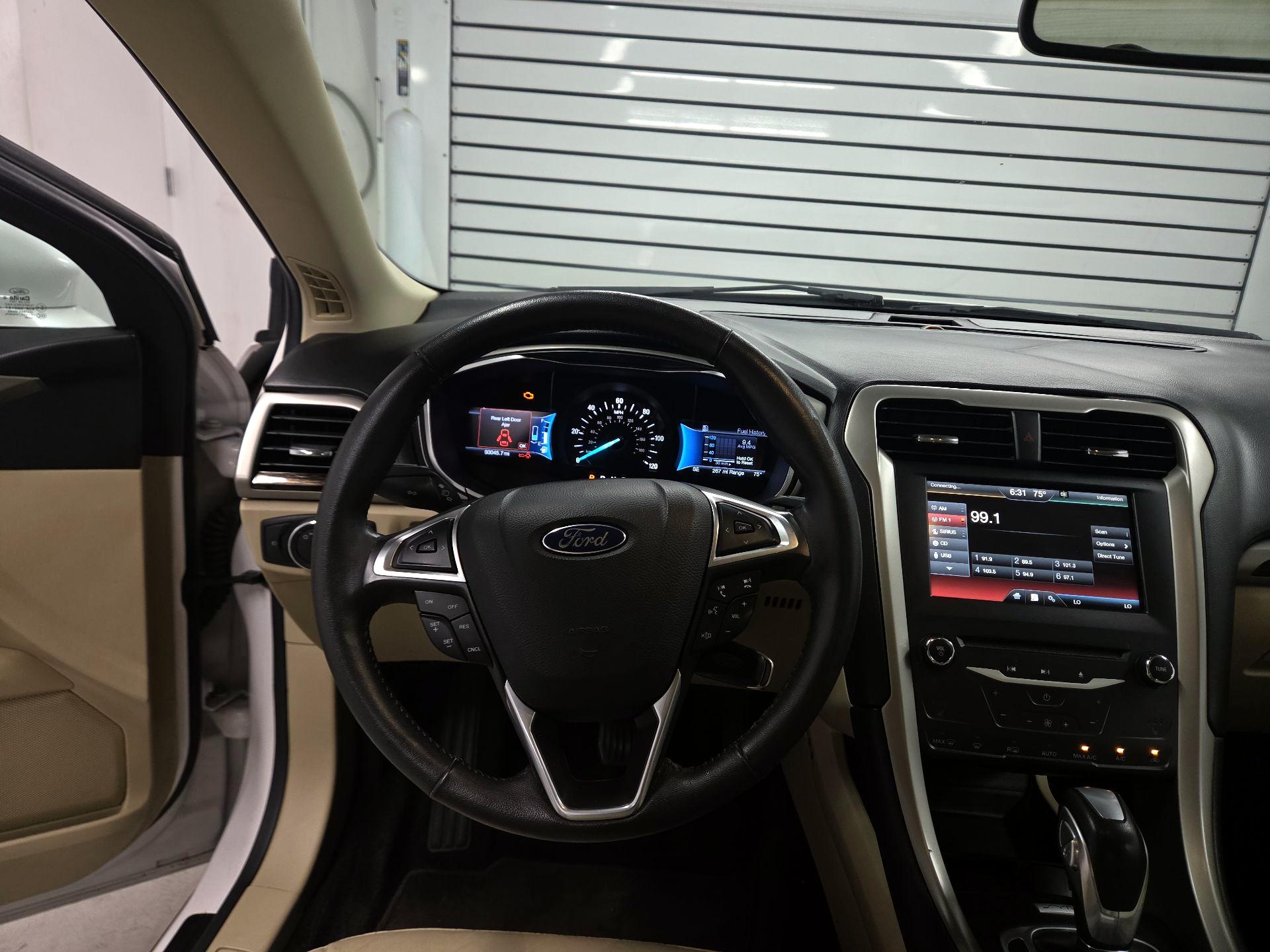 Thumbnail: 2015 Ford Fusion - 10
