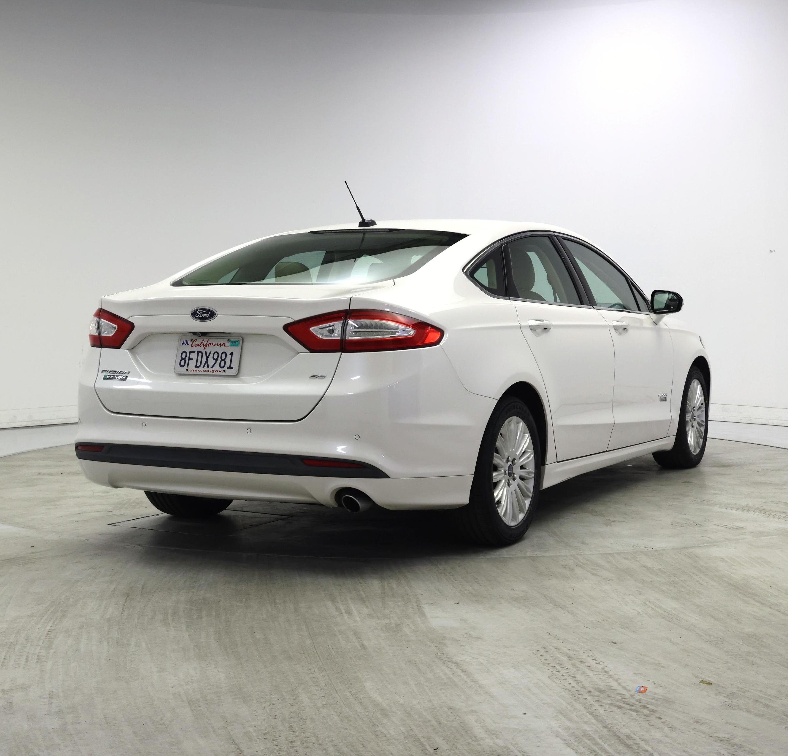 Thumbnail: 2015 Ford Fusion - 8