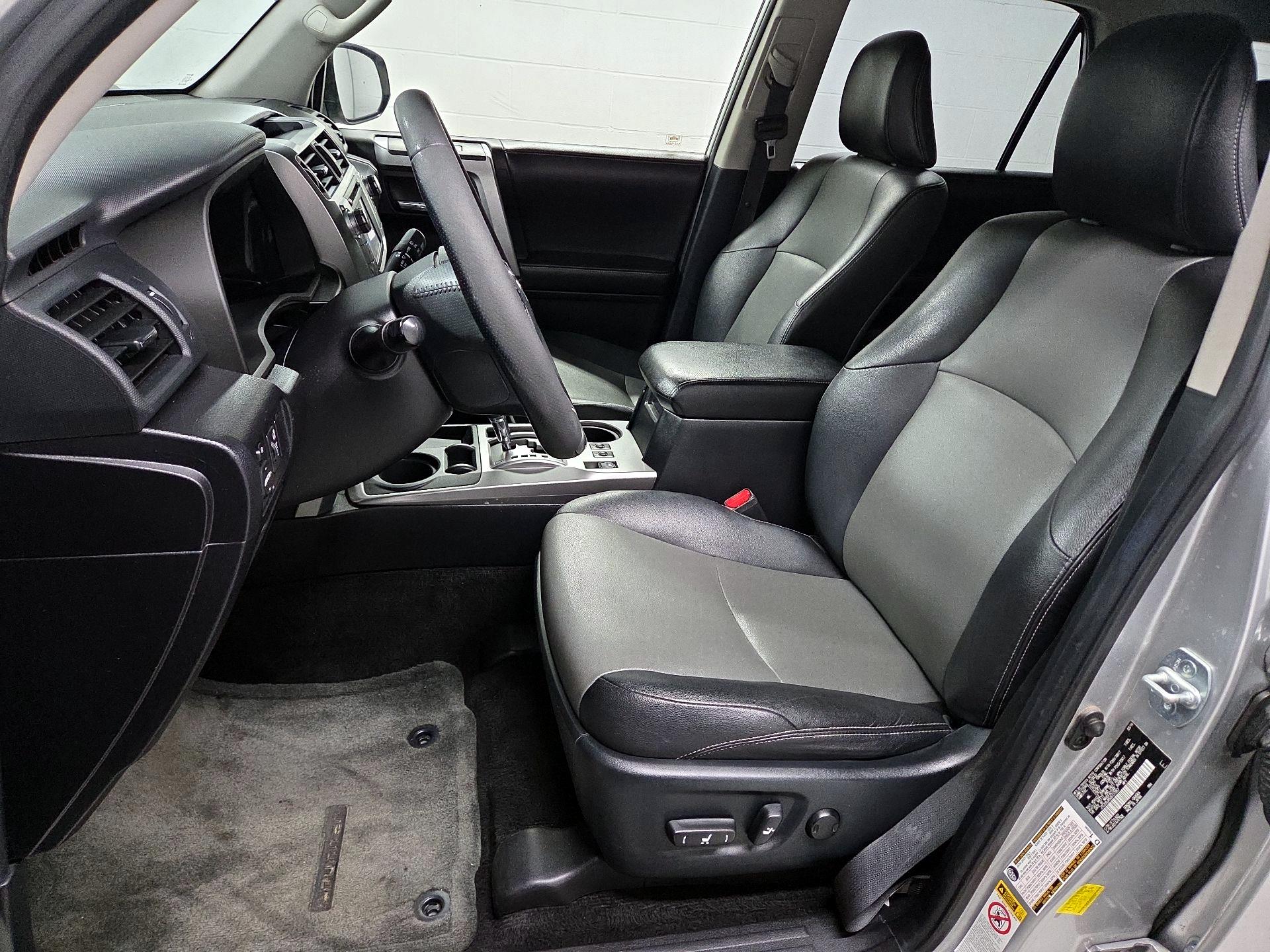 Thumbnail: 2016 Toyota 4Runner - 11