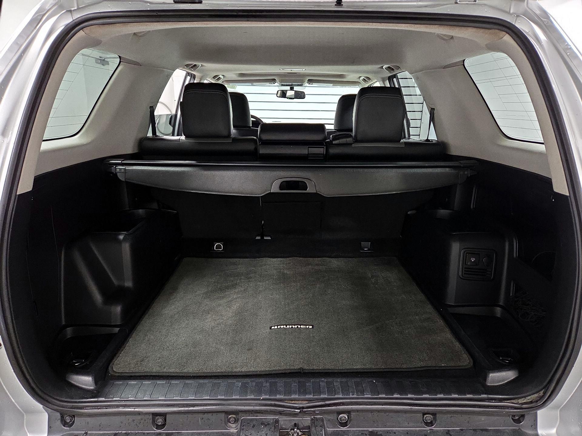 Thumbnail: 2016 Toyota 4Runner - 17