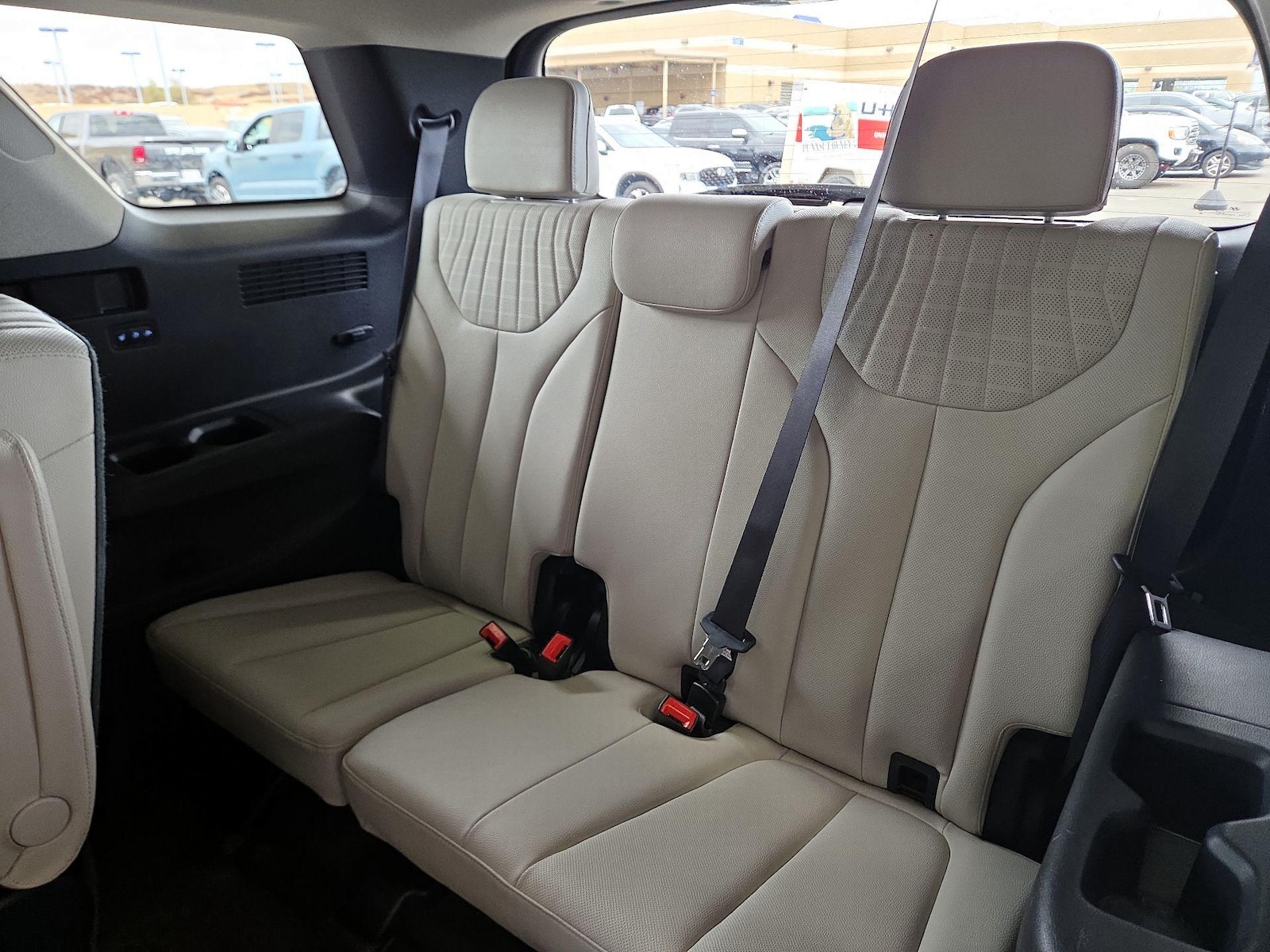 2024 Hyundai Palisade Limited - Photo 21