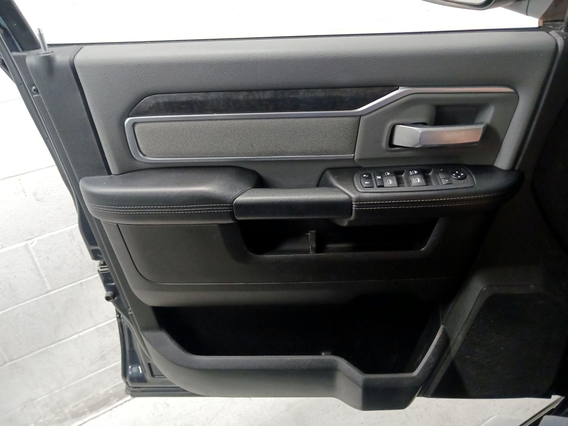 Thumbnail: 2019 RAM 3500 - 10