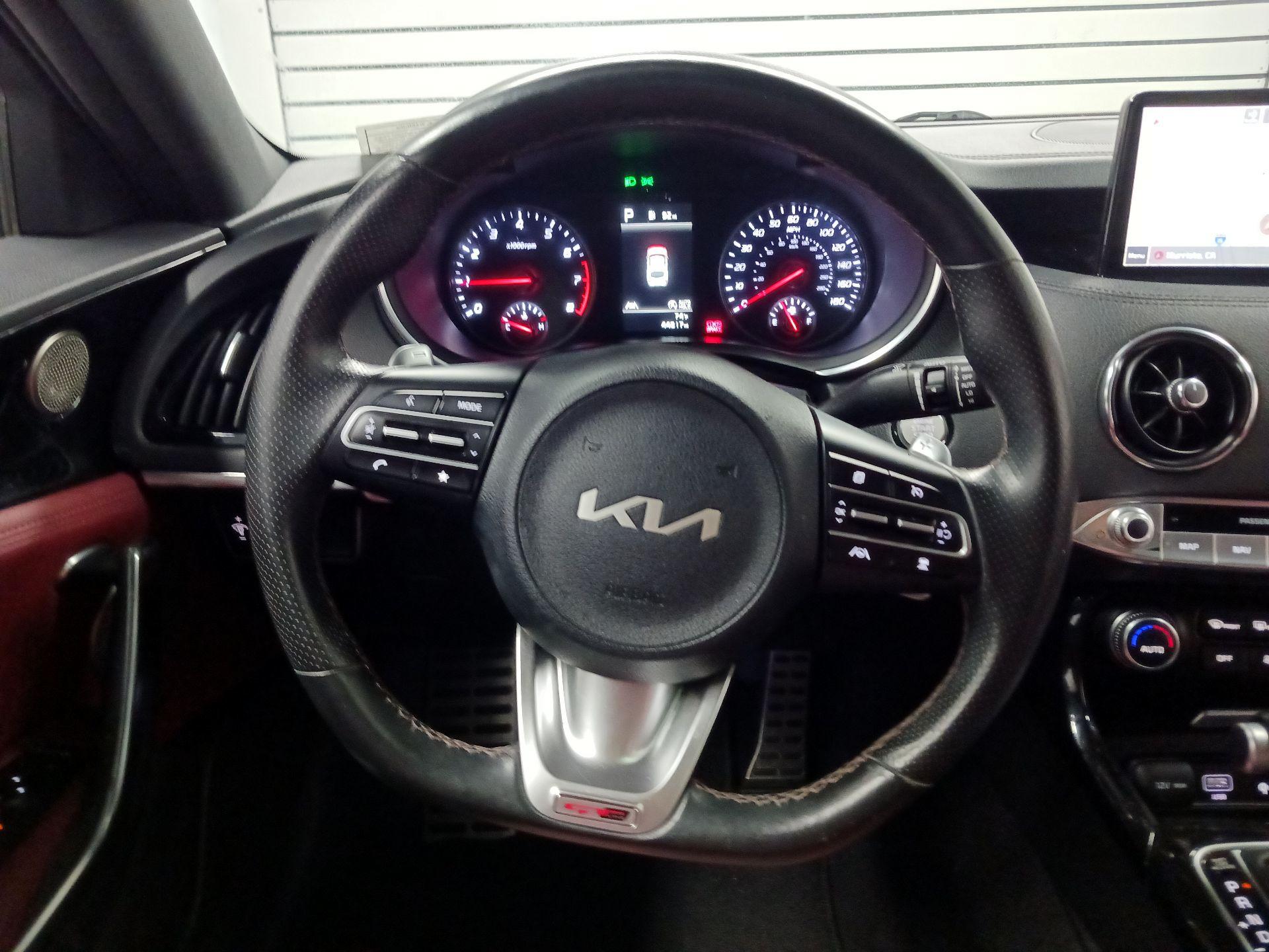 Thumbnail: 2022 Kia Stinger - 10