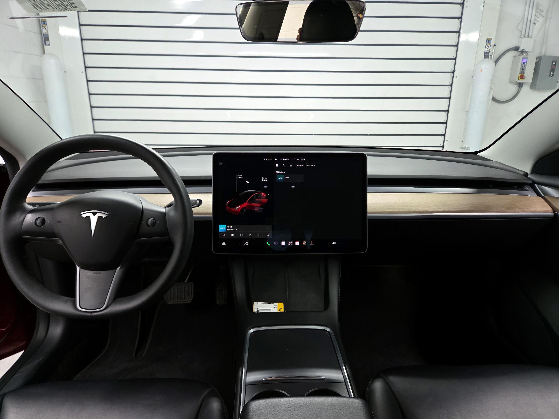 Thumbnail: 2022 Tesla Model 3 - 9