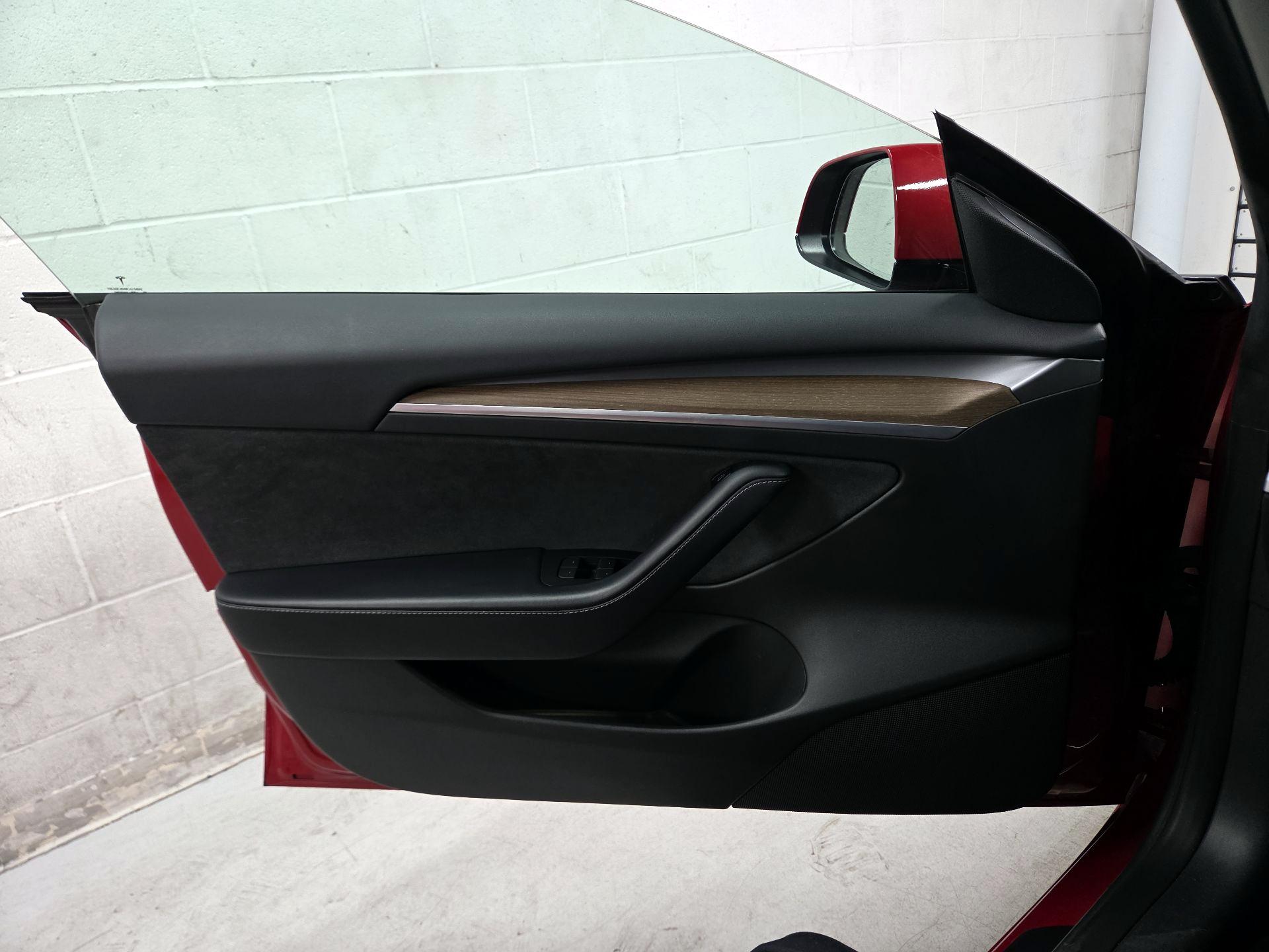 Thumbnail: 2022 Tesla Model 3 - 12