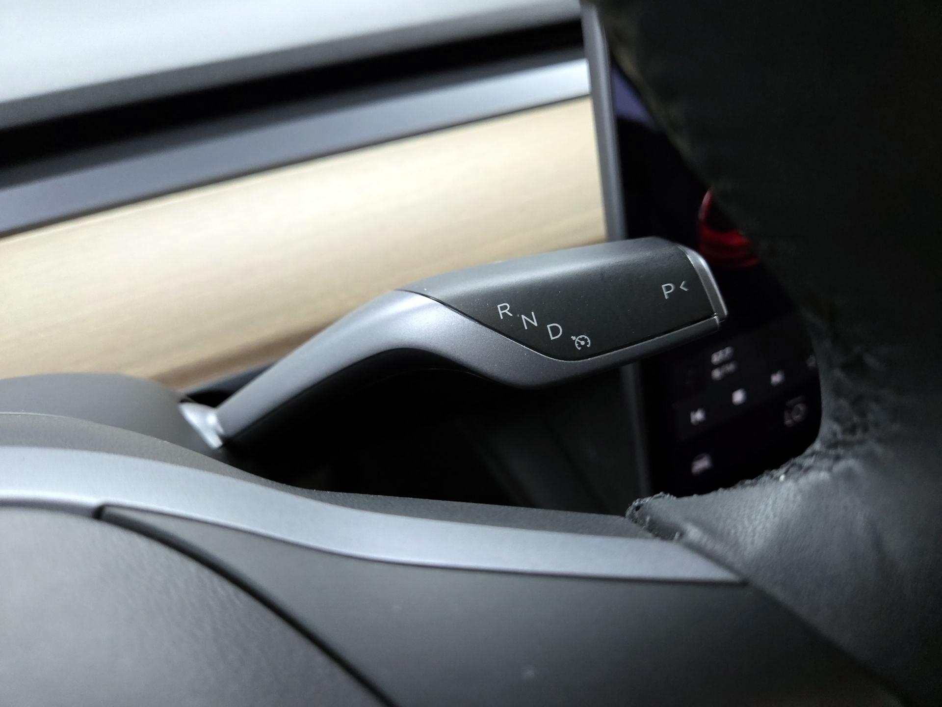 Thumbnail: 2022 Tesla Model 3 - 15
