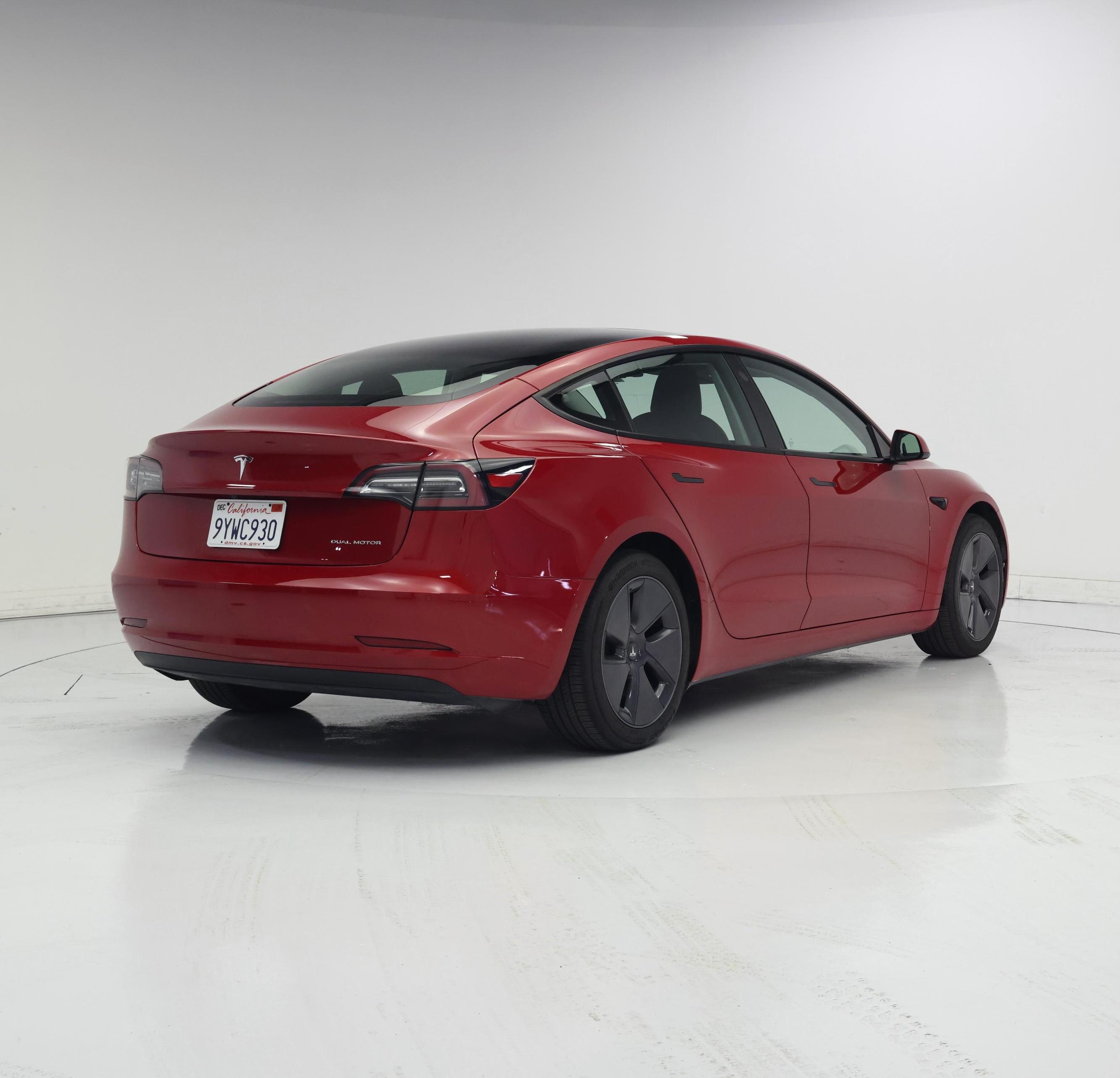 Thumbnail: 2022 Tesla Model 3 - 8