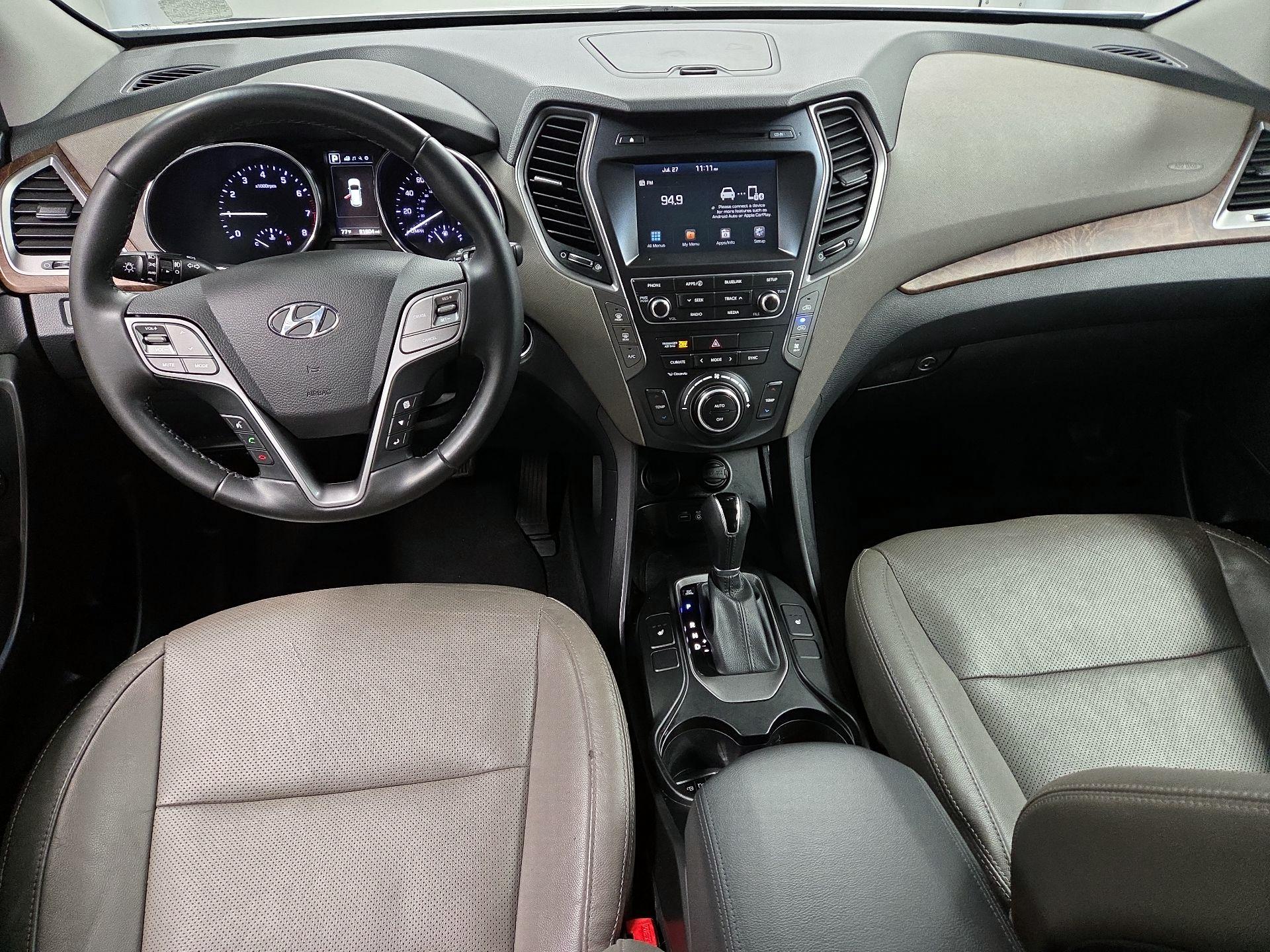 Thumbnail: 2019 Hyundai Santa Fe - 9