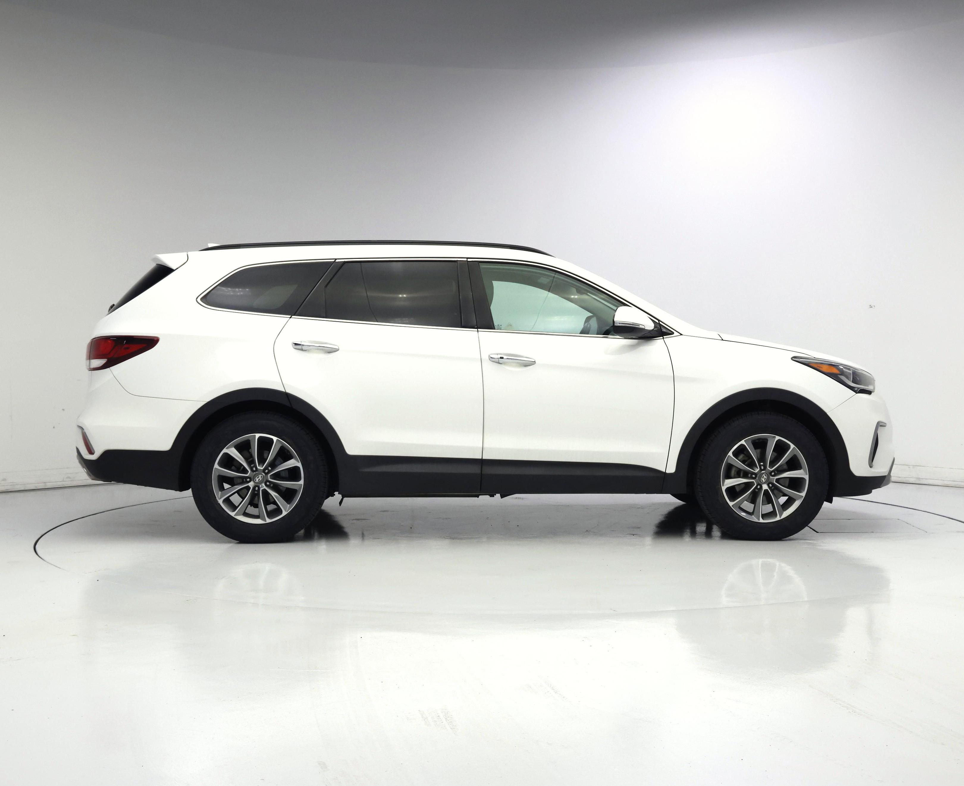Thumbnail: 2019 Hyundai Santa Fe - 7