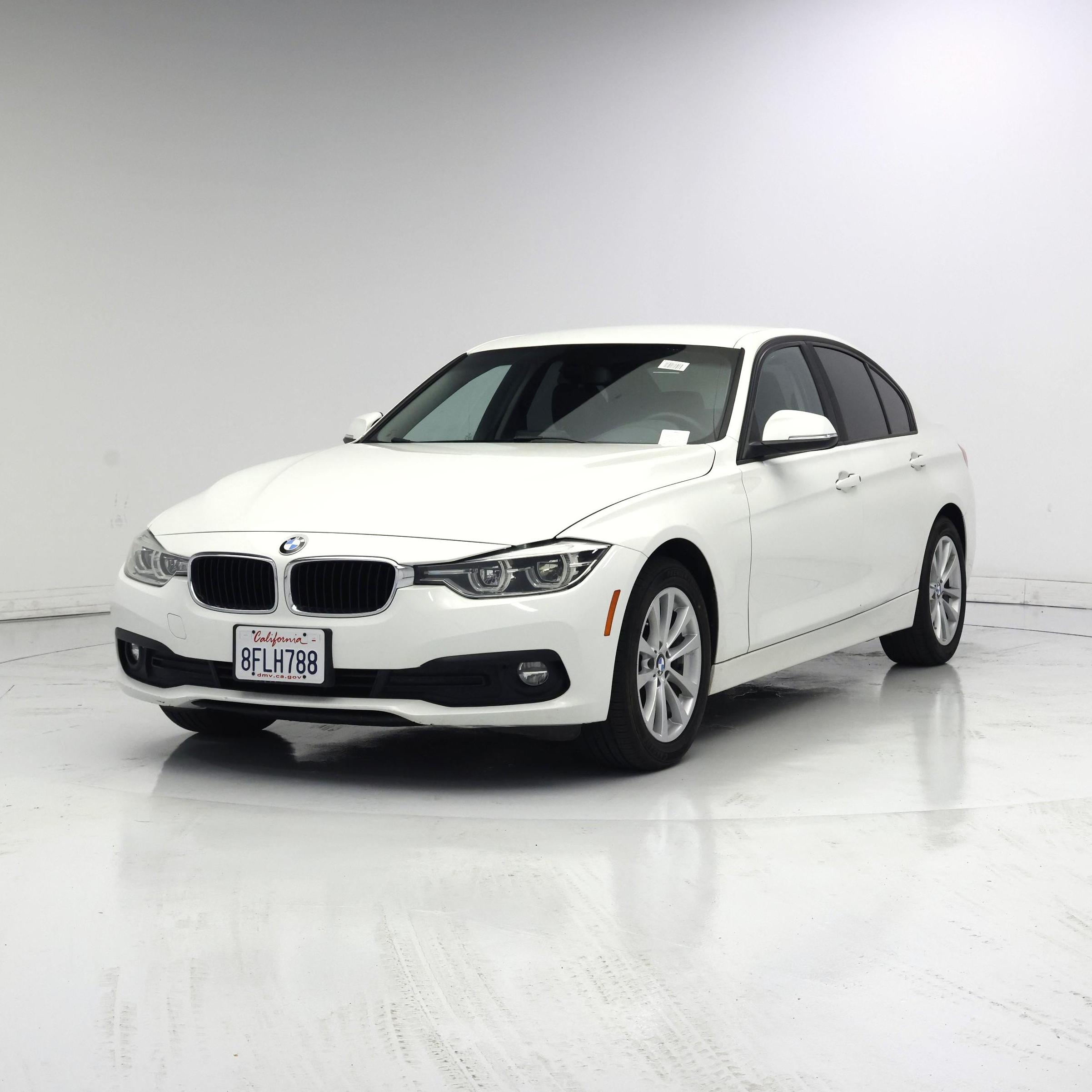 Thumbnail: 2018 BMW 3 Series - 4