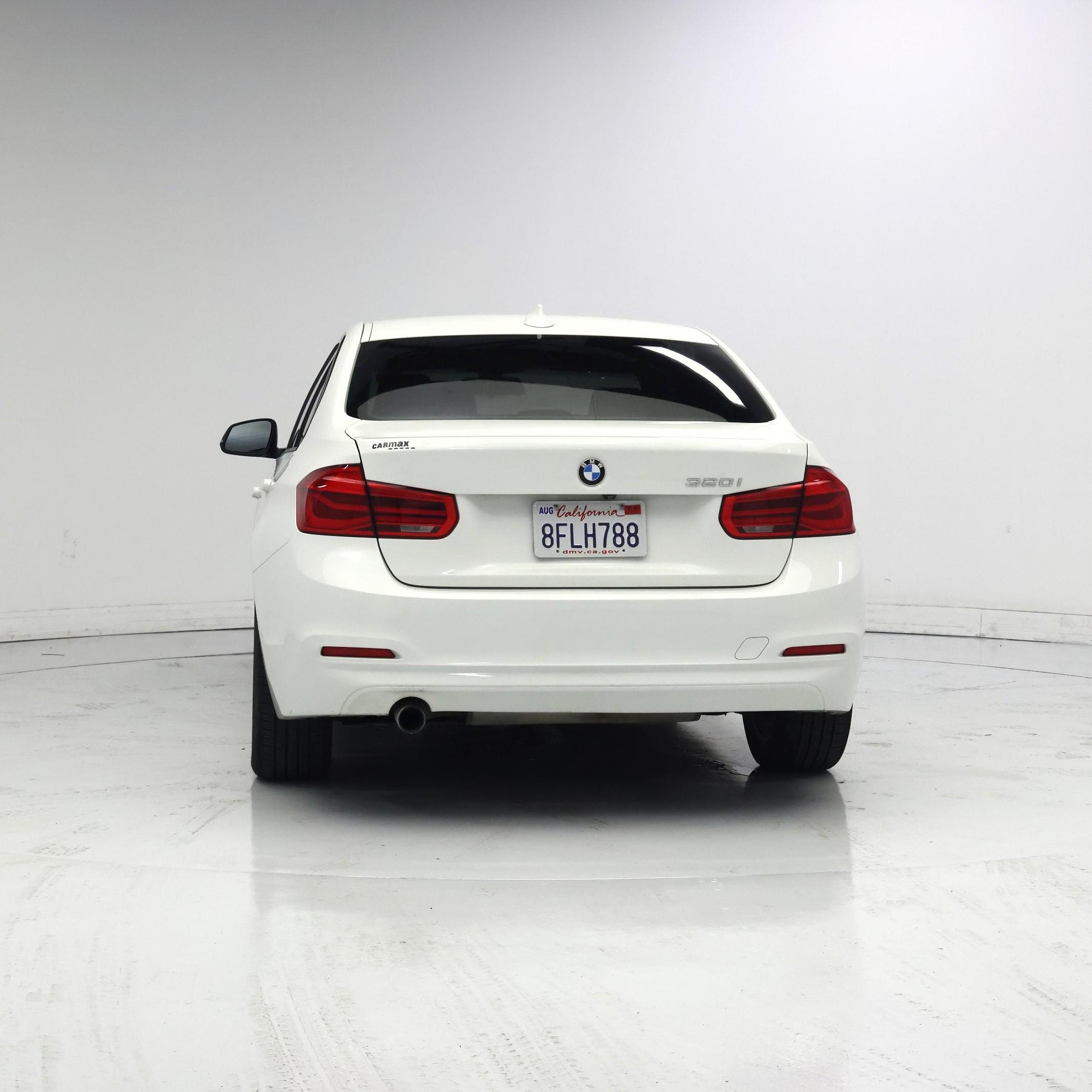 Thumbnail: 2018 BMW 3 Series - 6