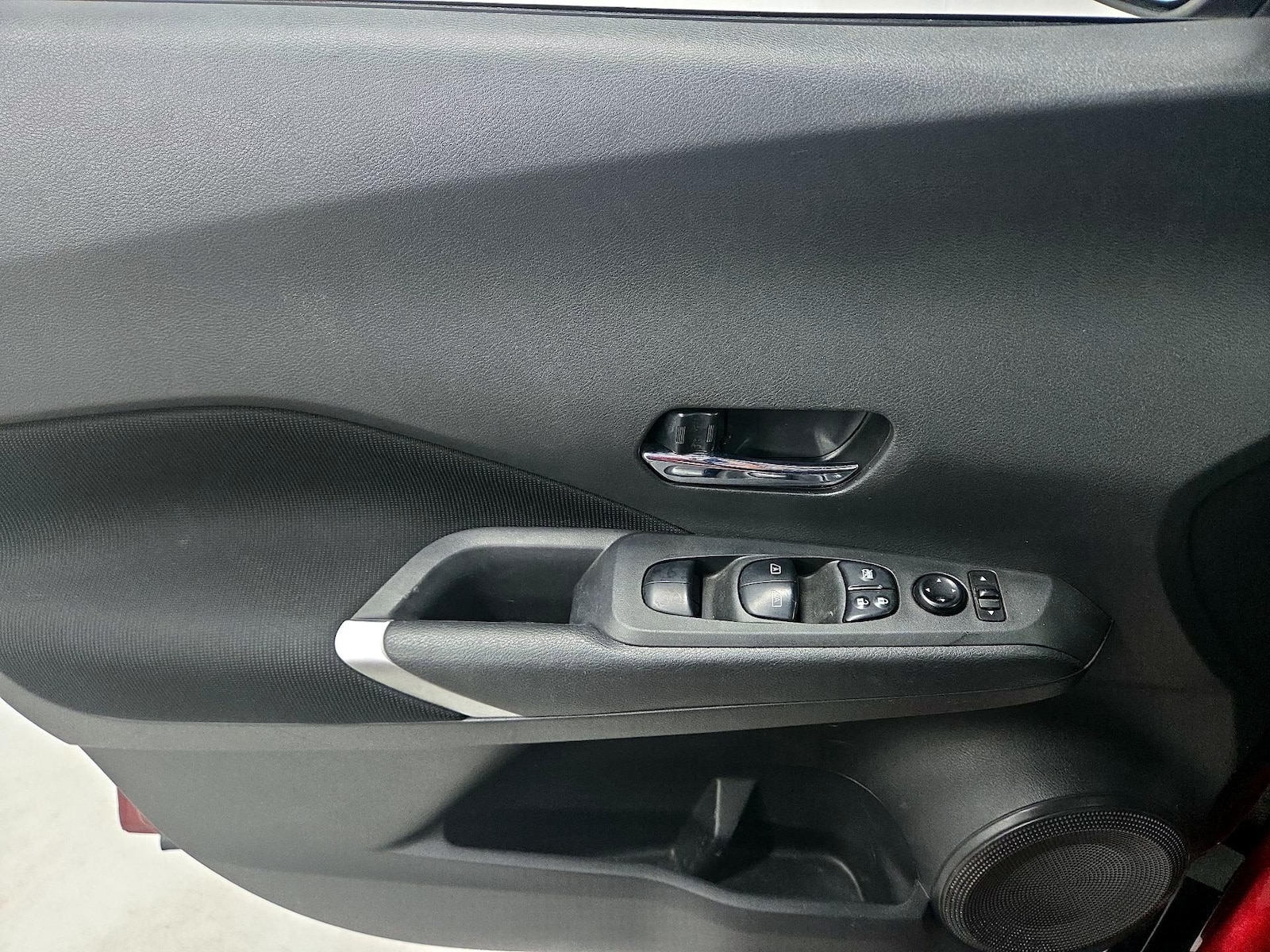 2022 Nissan Kicks SV - Photo 13