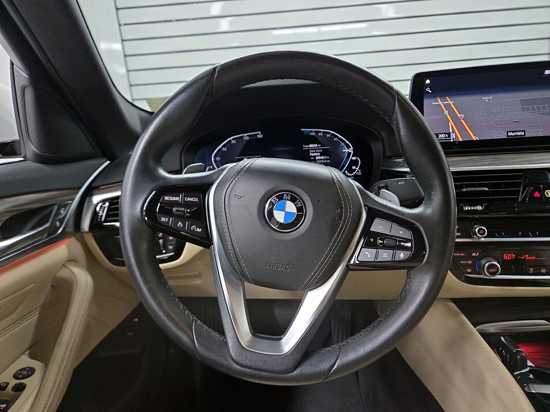 Thumbnail: 2021 BMW 5 Series - 10