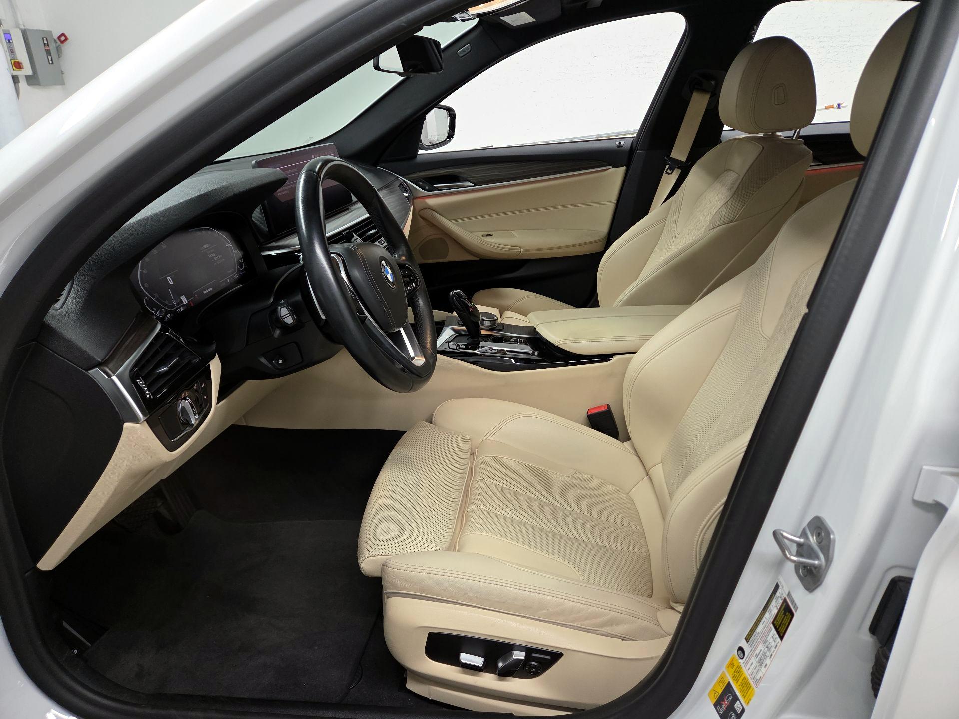 Thumbnail: 2021 BMW 5 Series - 11