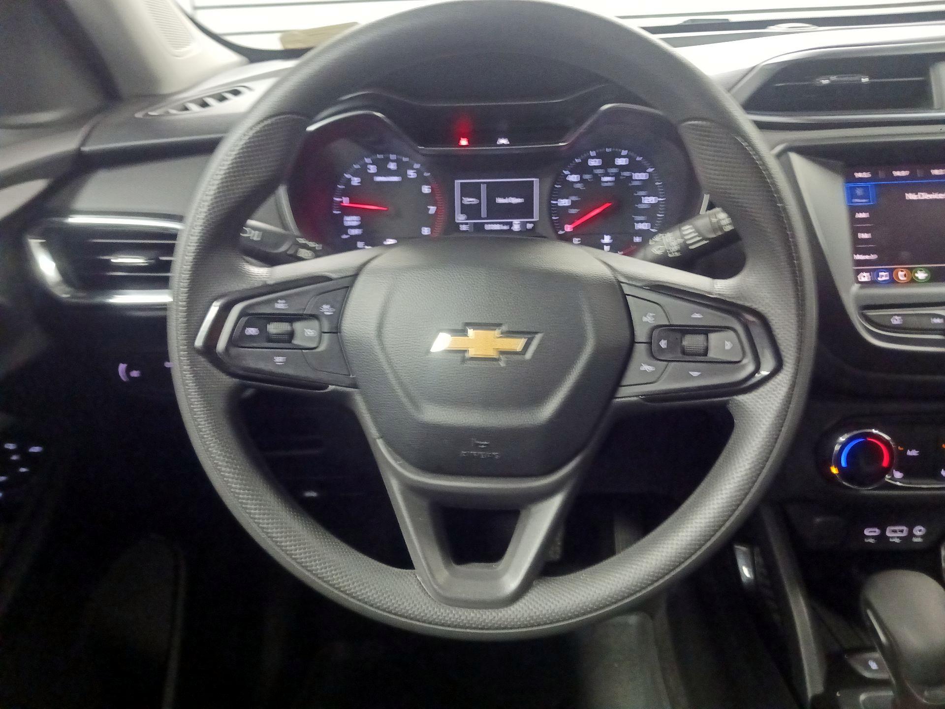 Thumbnail: 2022 Chevrolet TrailBlazer - 10