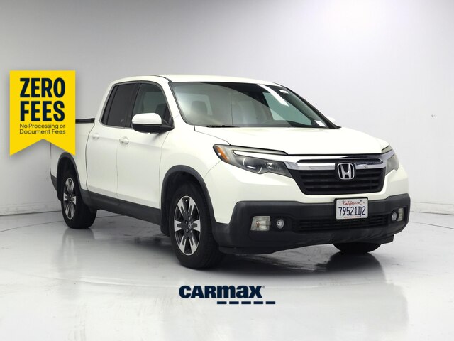 White 2017 Honda Ridgeline Pickup Truck Front-Wheel Drive Automatic