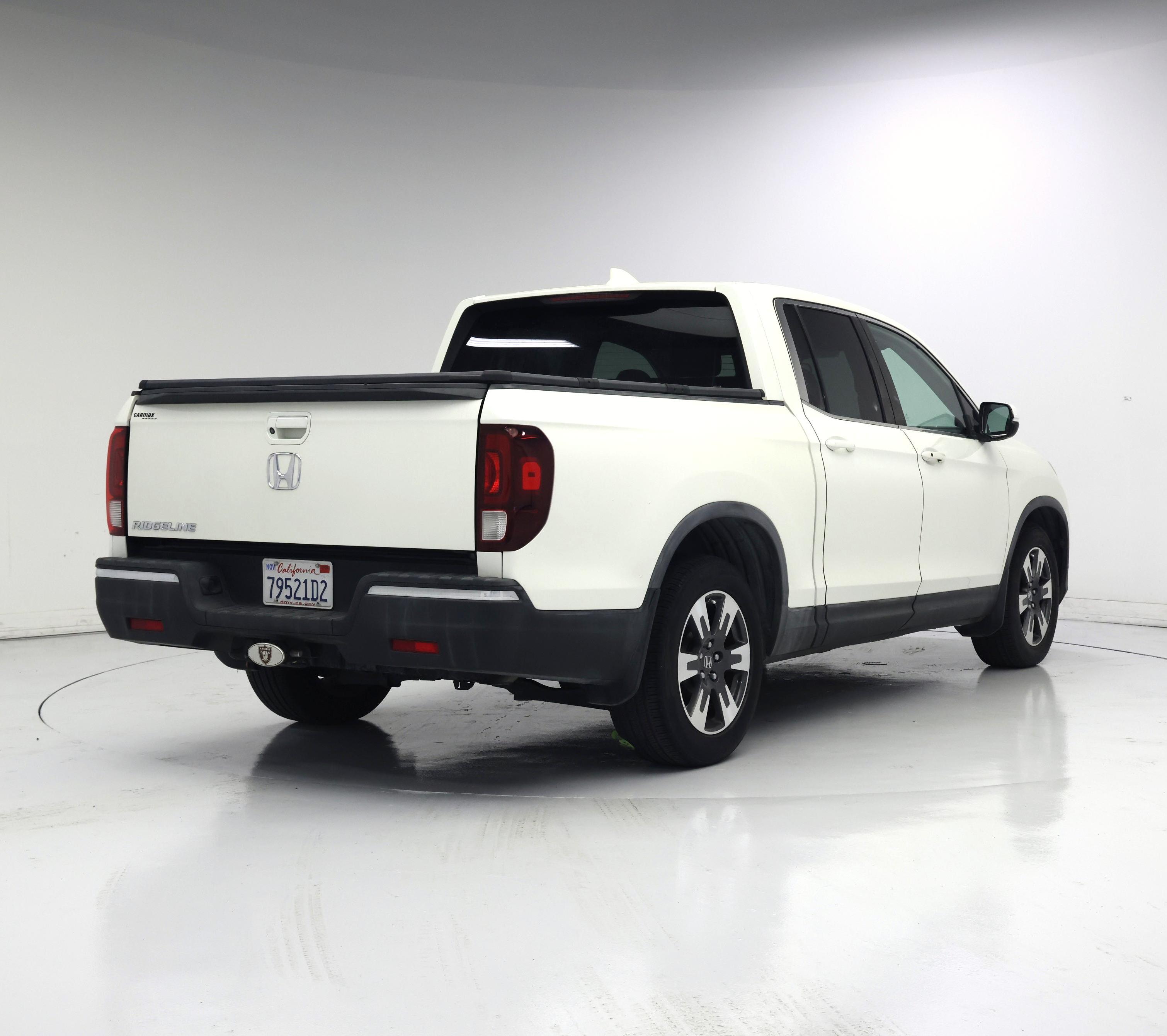 Thumbnail: 2017 Honda Ridgeline - 8